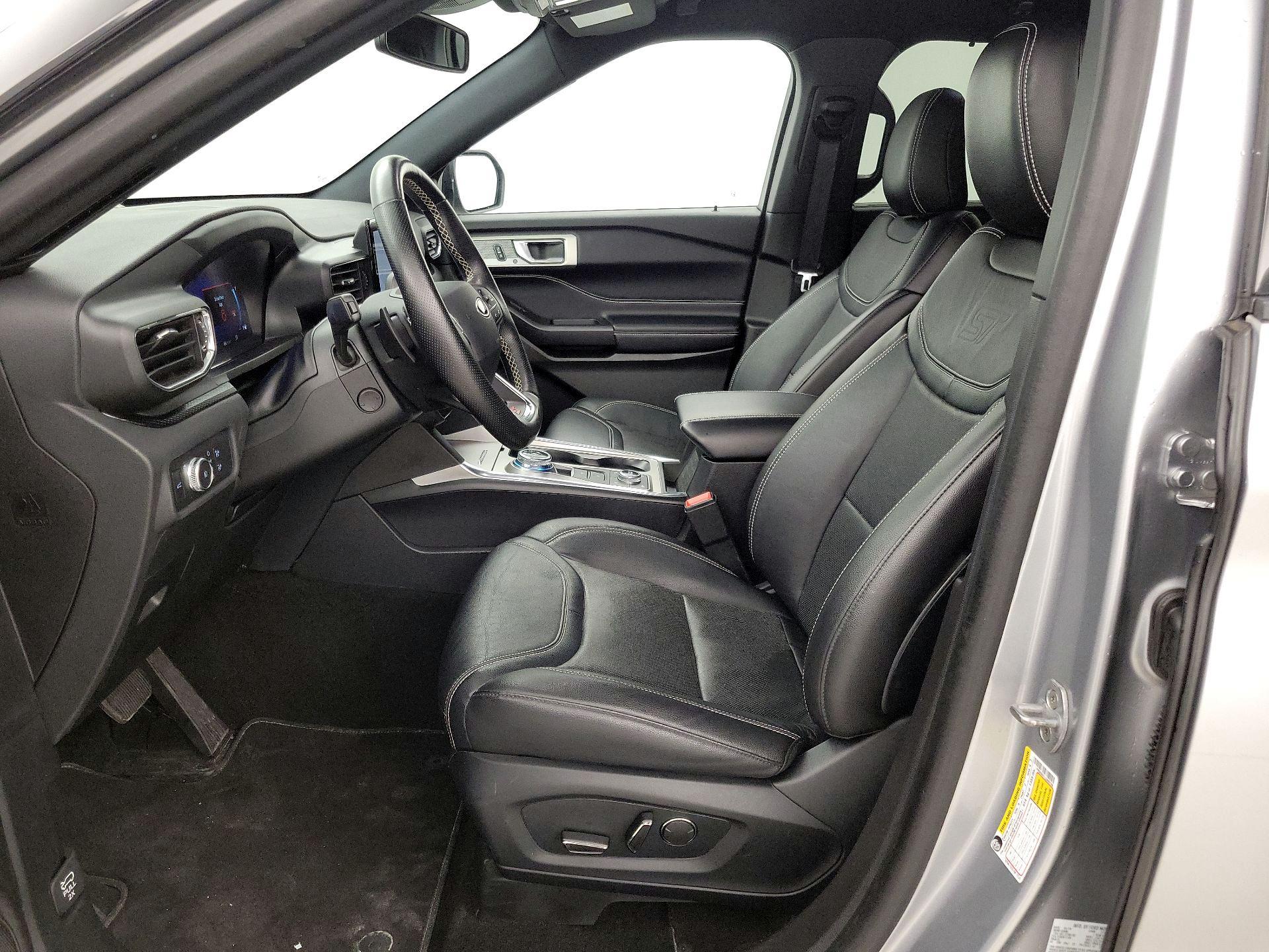 Thumbnail: 2020 Ford Explorer - 11