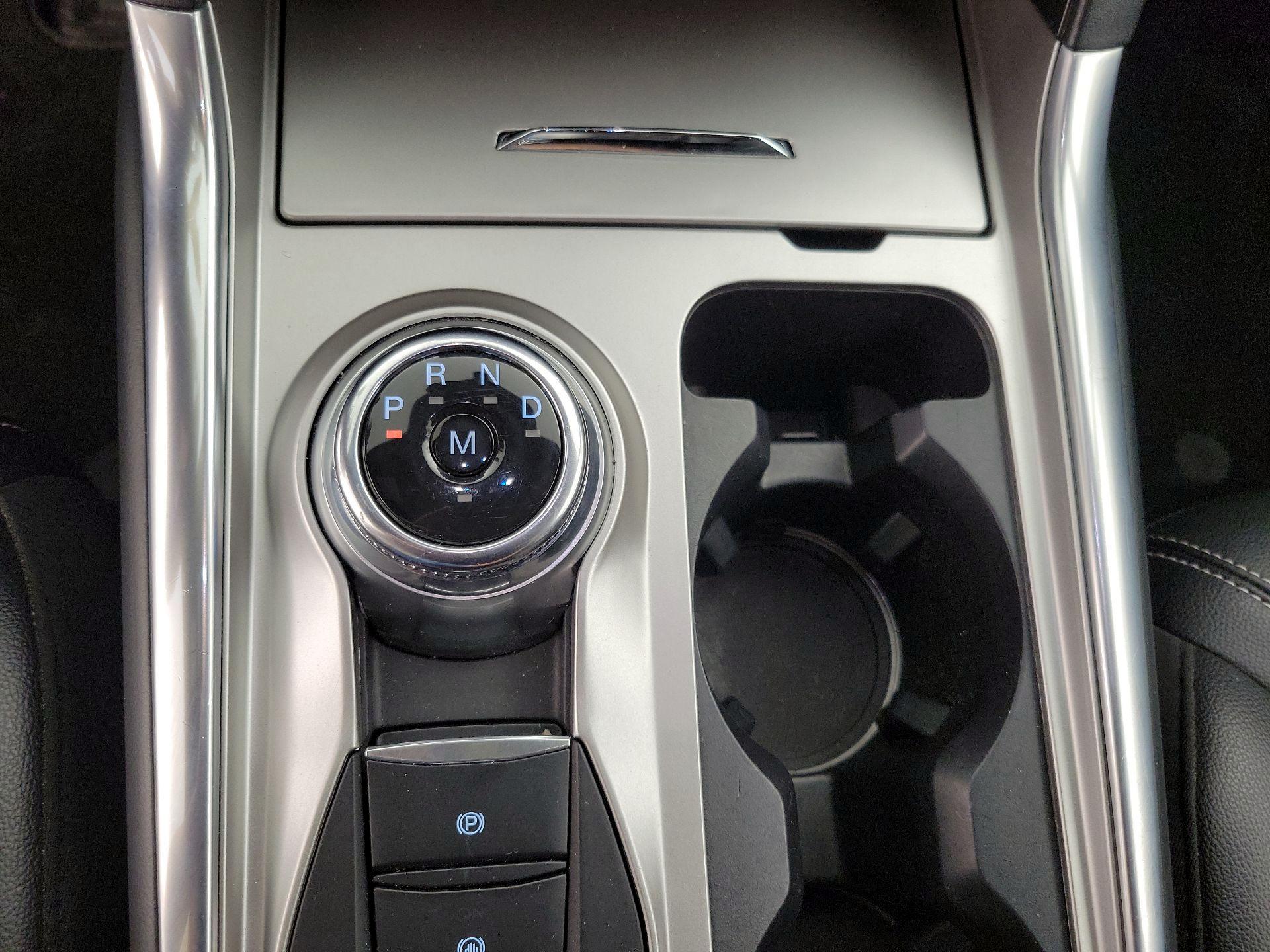 Thumbnail: 2020 Ford Explorer - 18