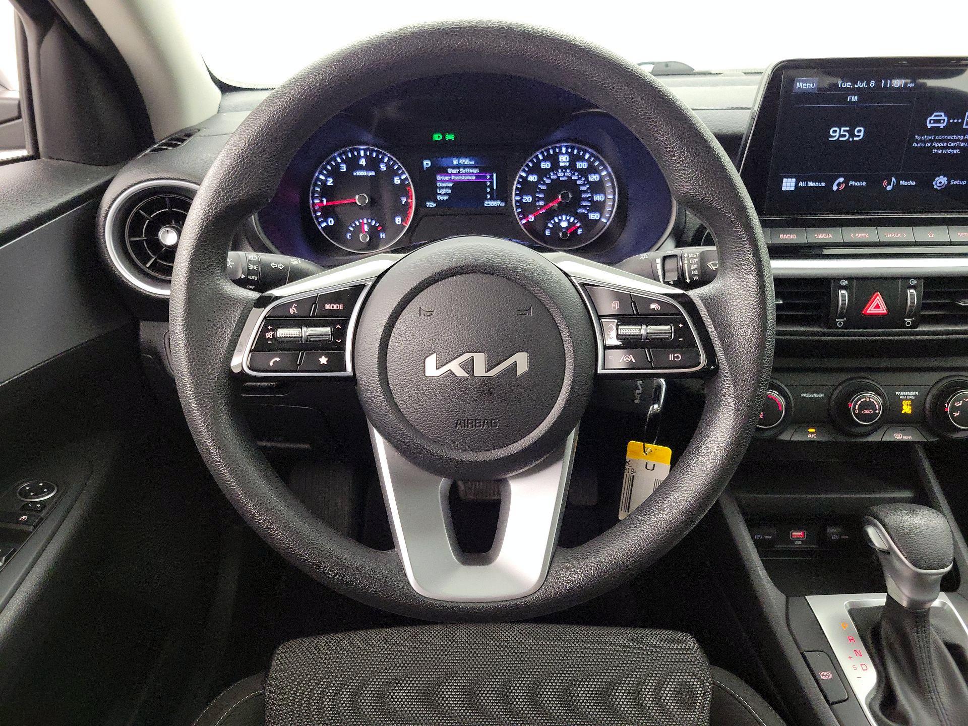 Thumbnail: 2022 Kia Forte - 10