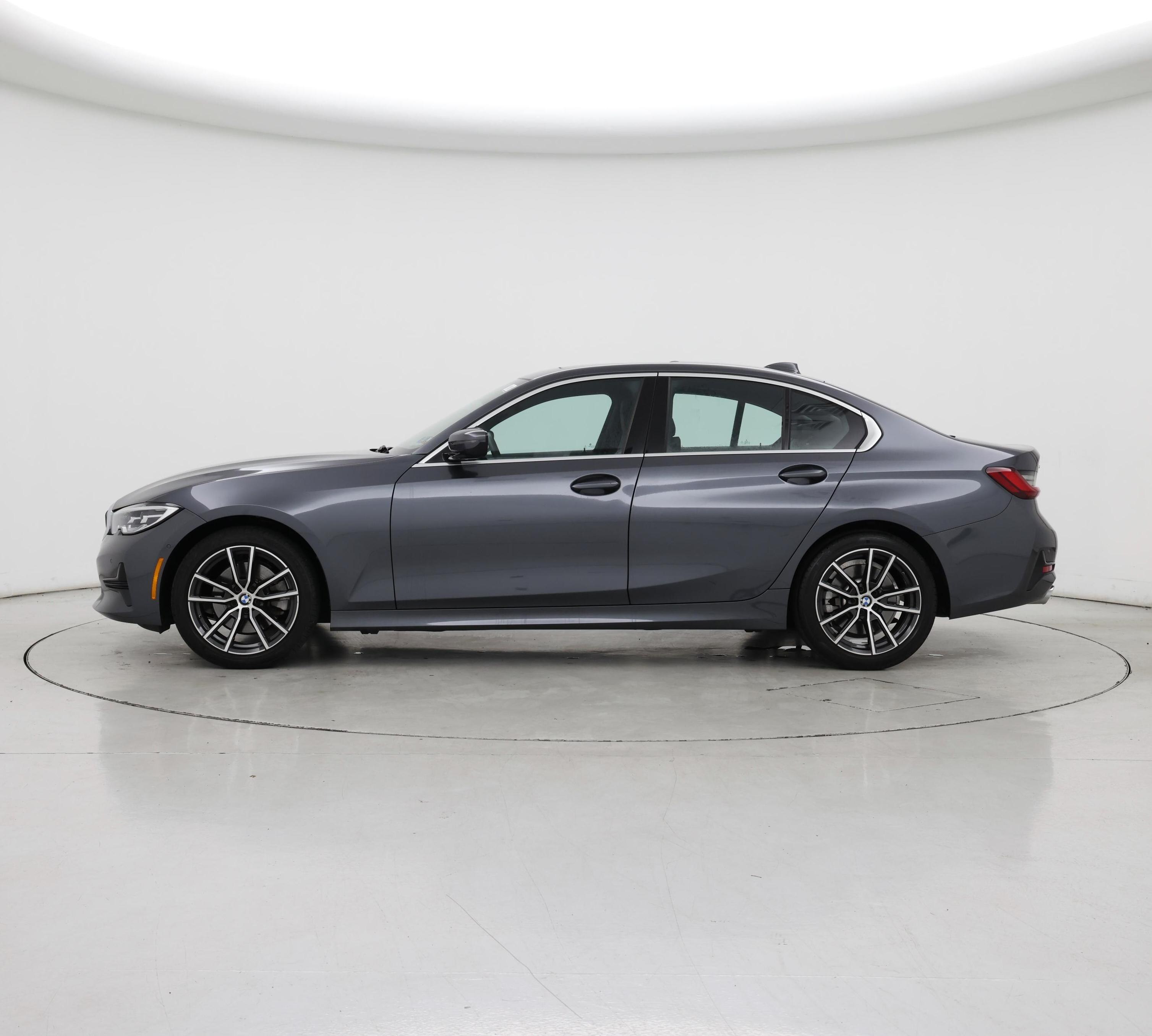 Thumbnail: 2022 BMW 3 Series - 3