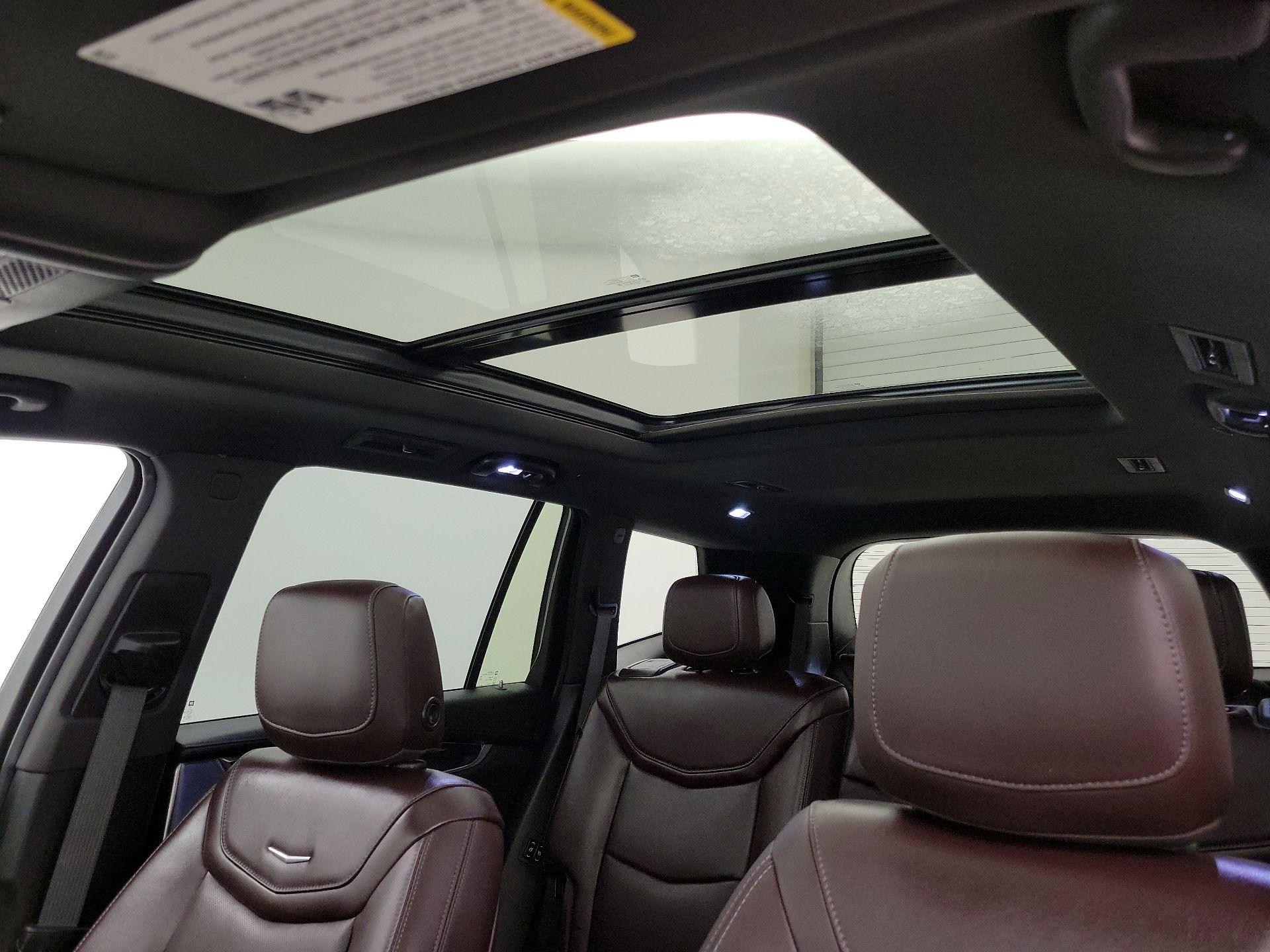 Thumbnail: 2020 Cadillac XT6 - 20