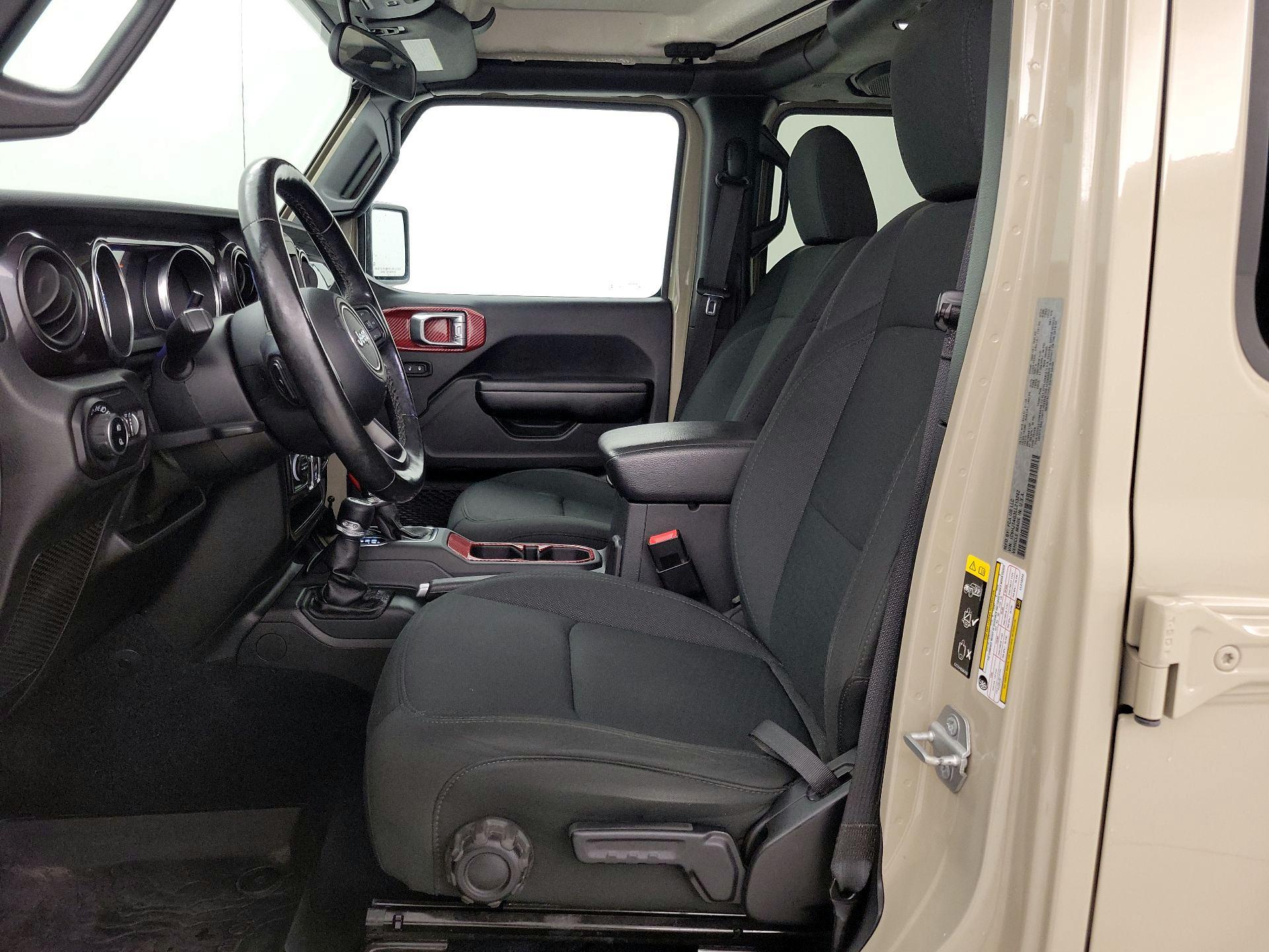 Thumbnail: 2020 Jeep Gladiator - 11