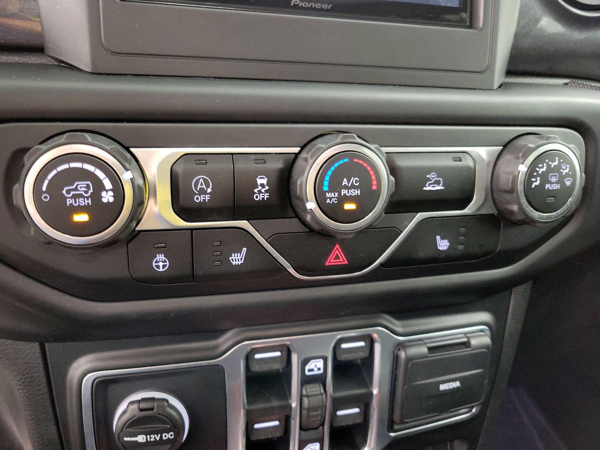 Thumbnail: 2020 Jeep Gladiator - 16
