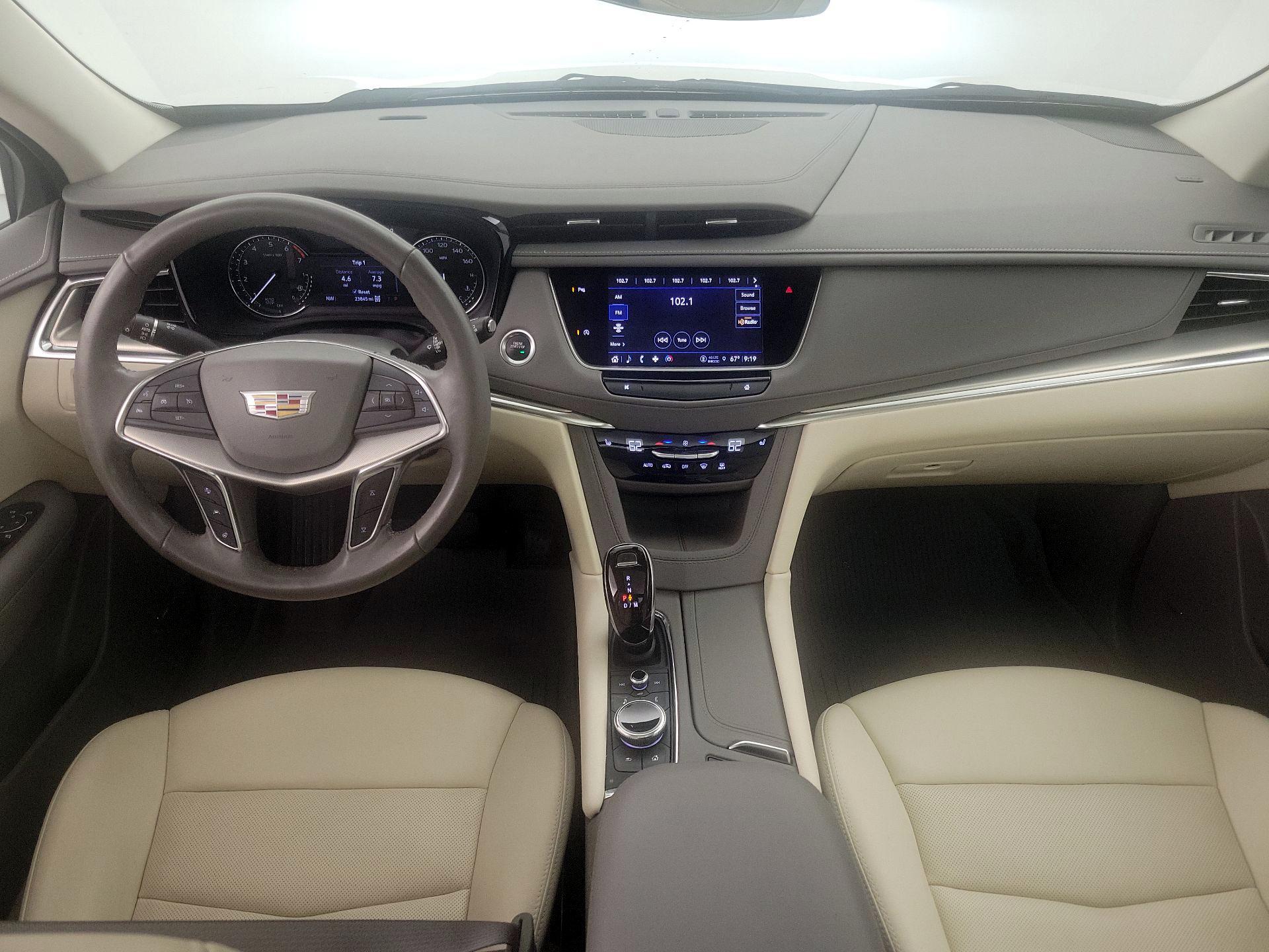 Thumbnail: 2022 Cadillac XT5 - 9