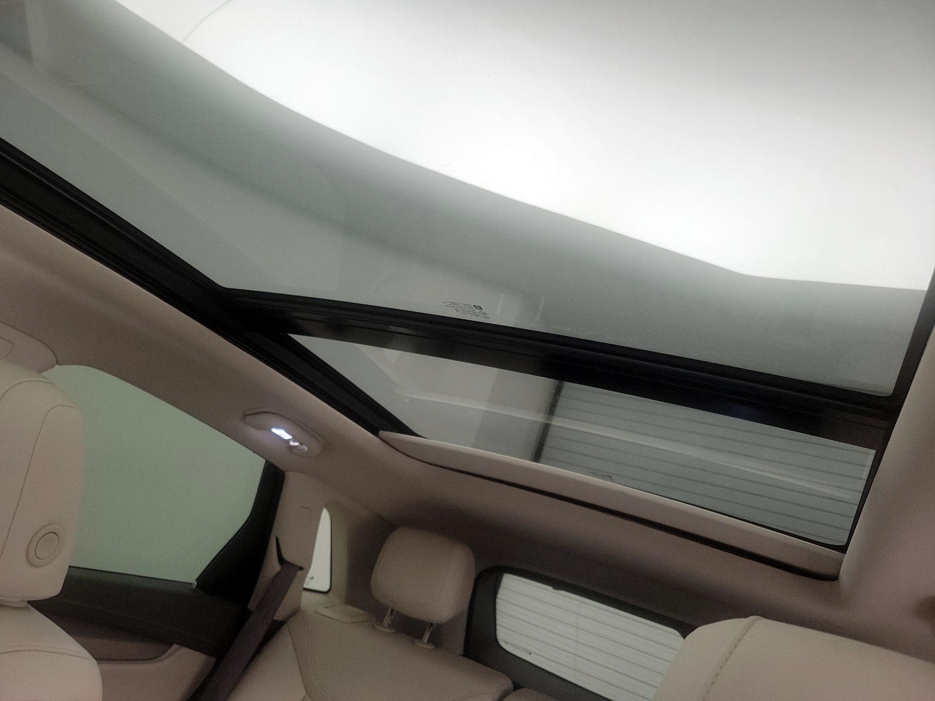 Thumbnail: 2022 Cadillac XT5 - 19