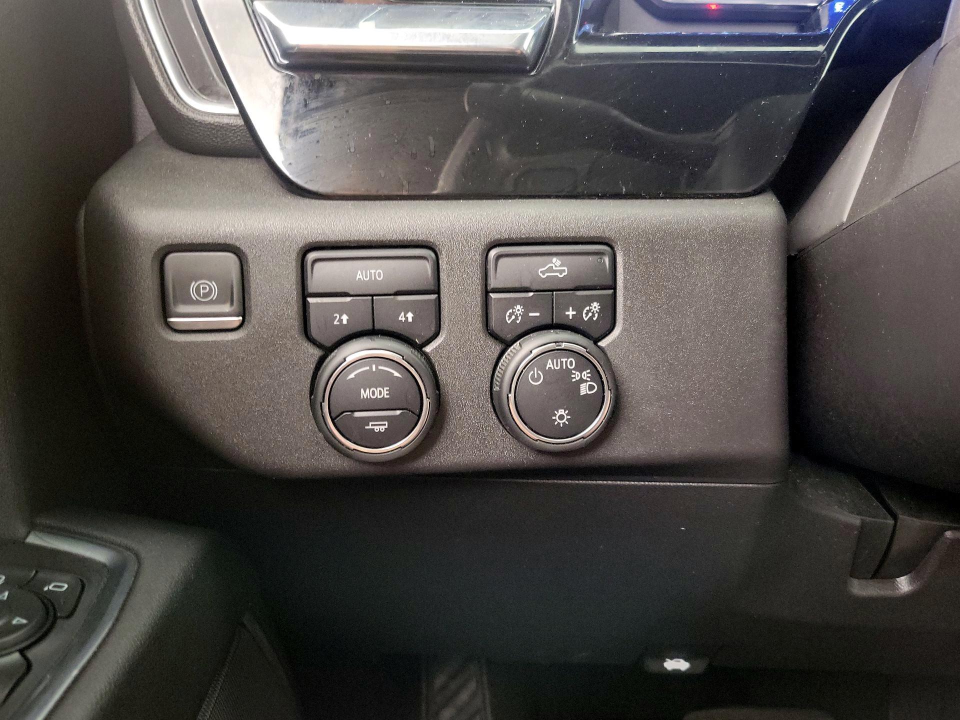 Thumbnail: 2023 Chevrolet Silverado 1500 - 13