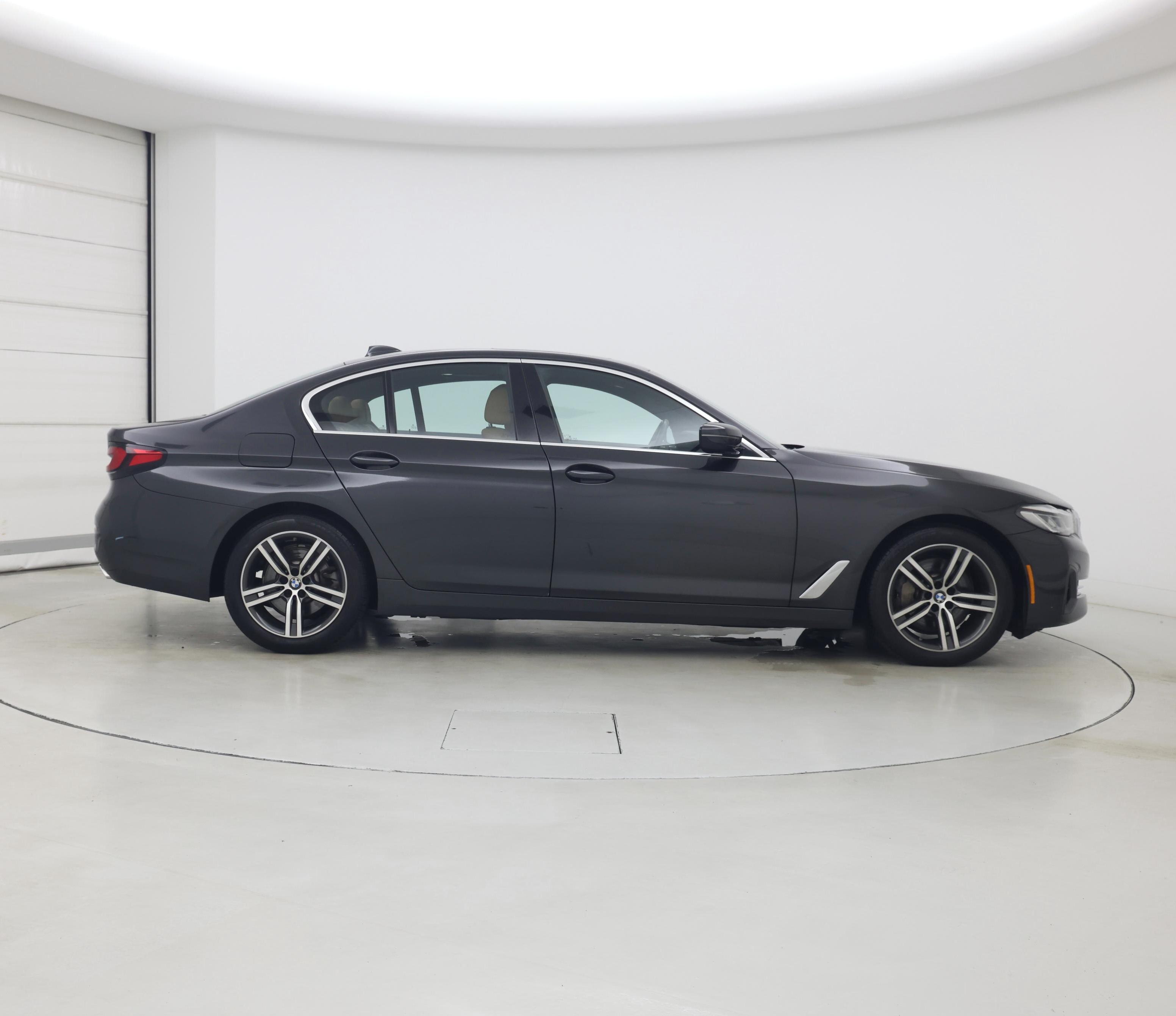 Thumbnail: 2021 BMW 5 Series - 7