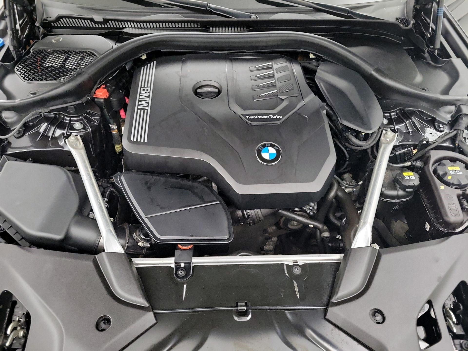Thumbnail: 2022 BMW 5 Series - 20
