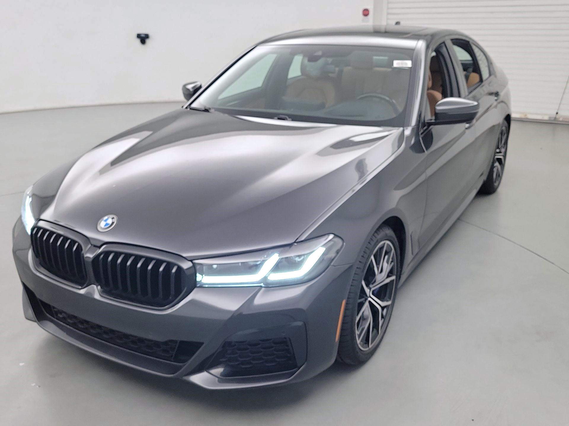 Thumbnail: 2022 BMW 5 Series - 3