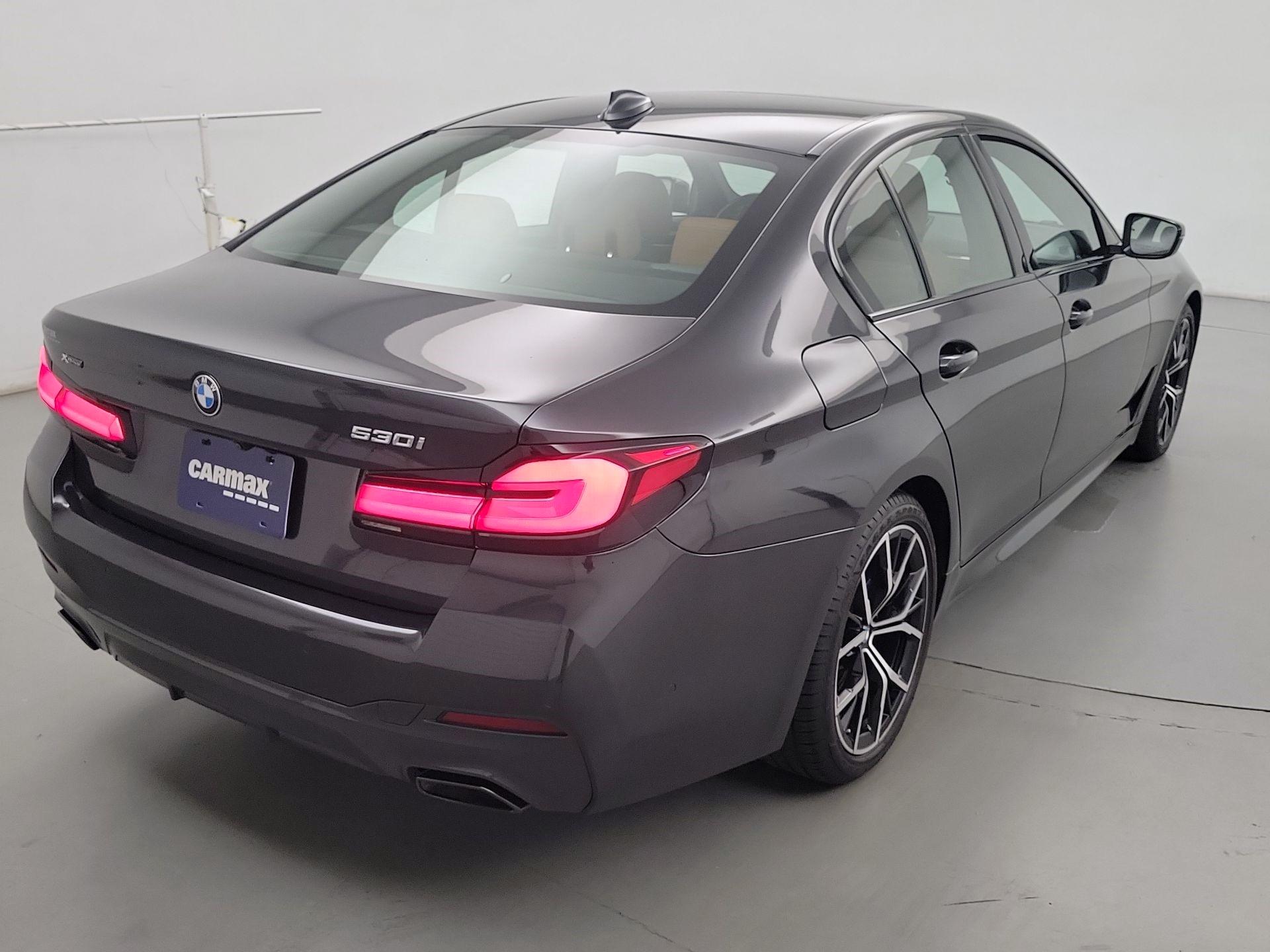 Thumbnail: 2022 BMW 5 Series - 5