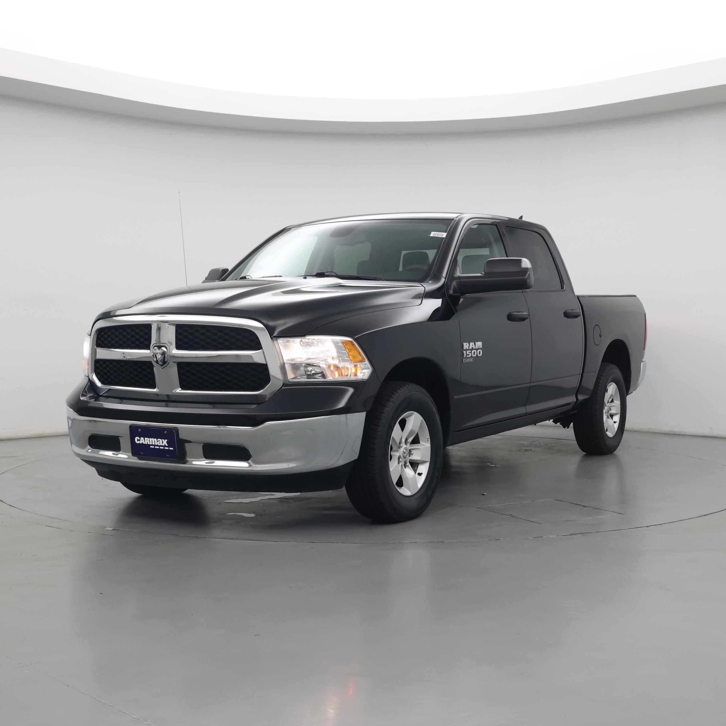 Thumbnail: 2023 RAM 1500 Classic - 4