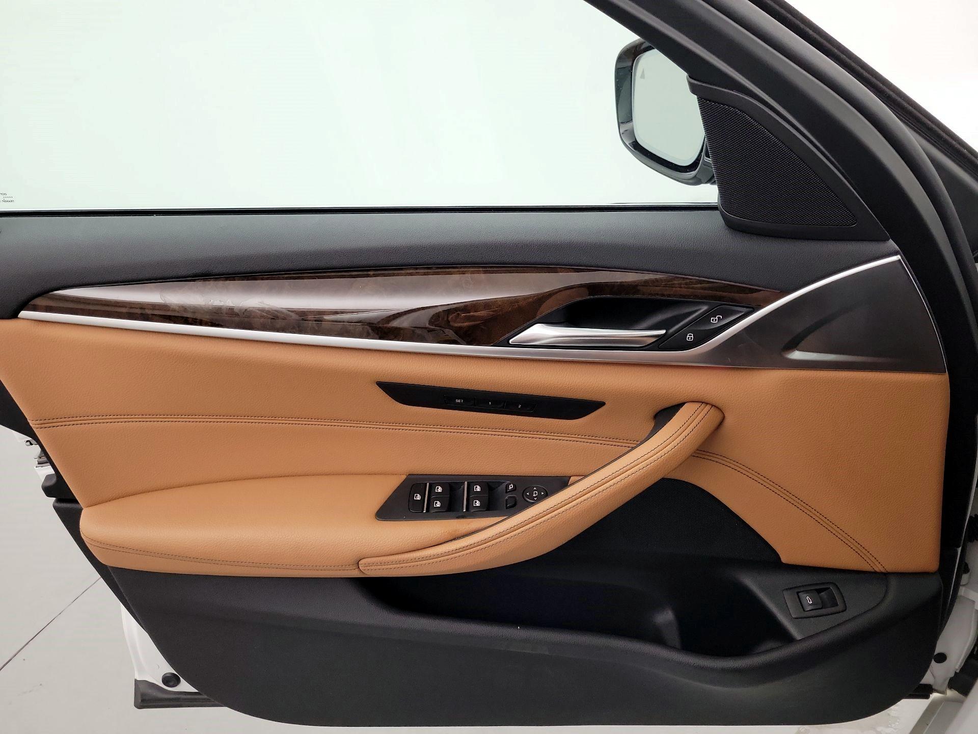 Thumbnail: 2019 BMW 5 Series - 10