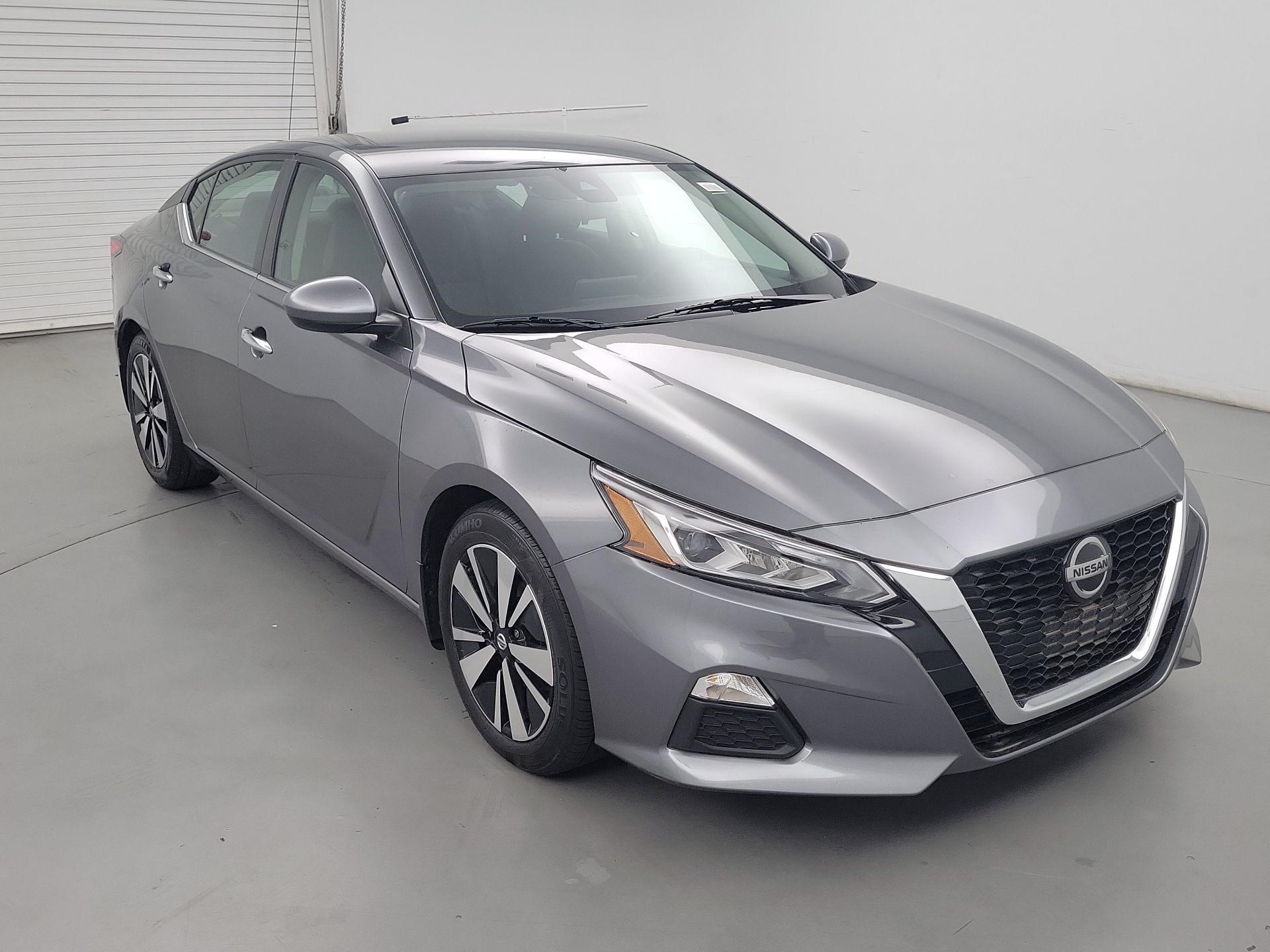 Thumbnail: 2022 Nissan Altima - 1