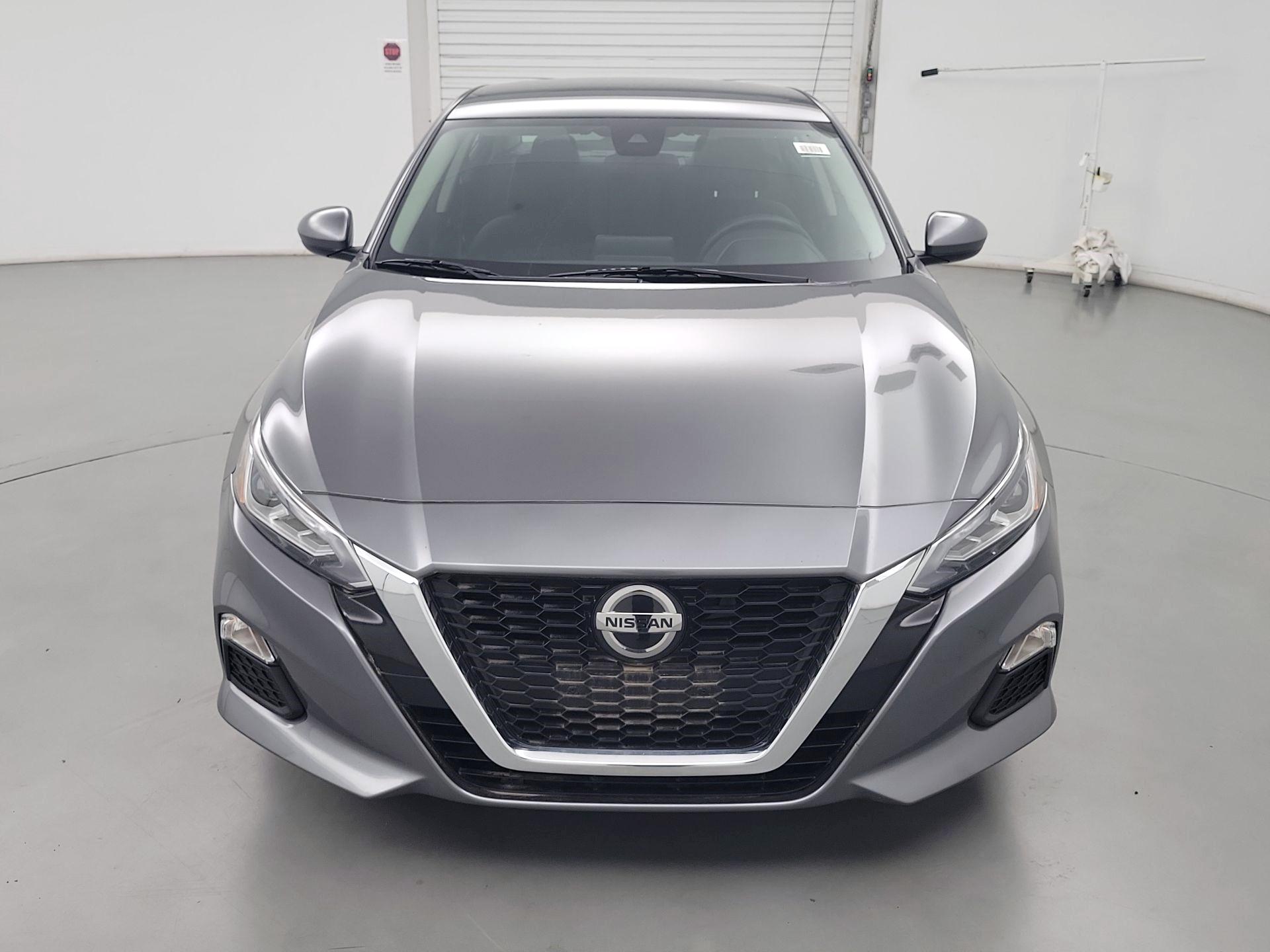 Thumbnail: 2022 Nissan Altima - 2