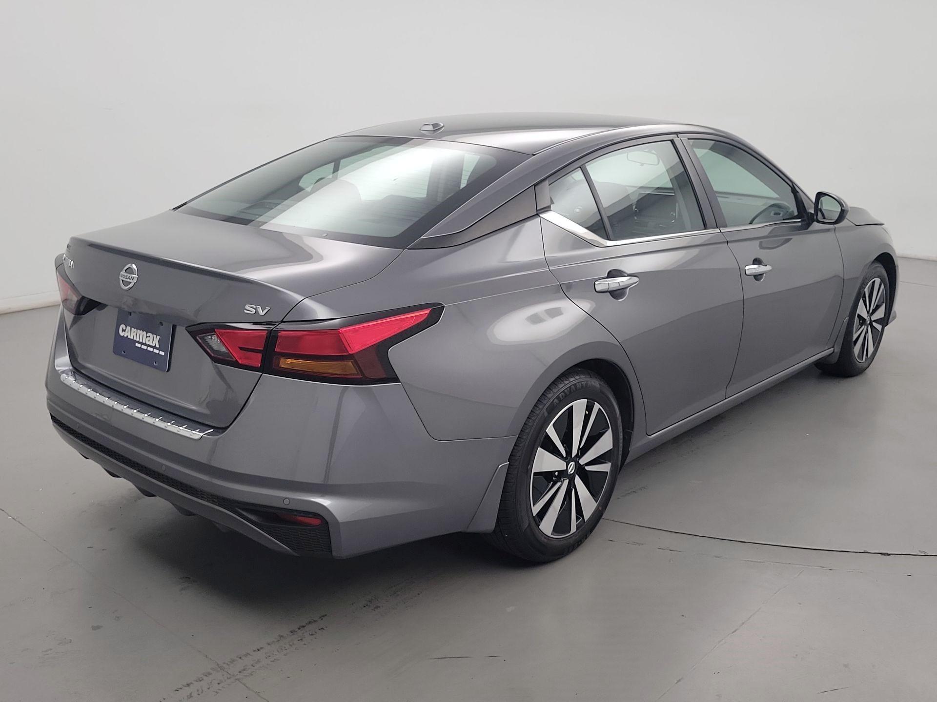Thumbnail: 2022 Nissan Altima - 5