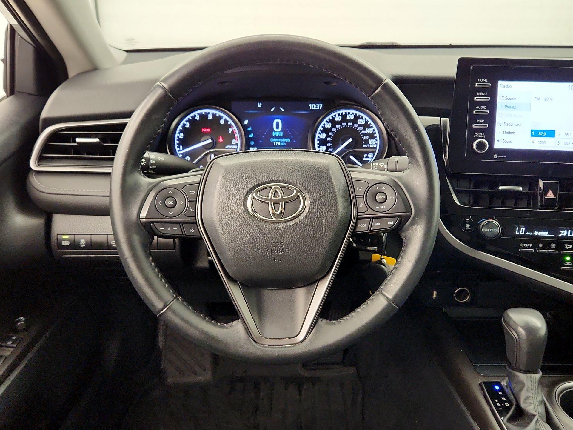 Thumbnail: 2022 Toyota Camry - 10