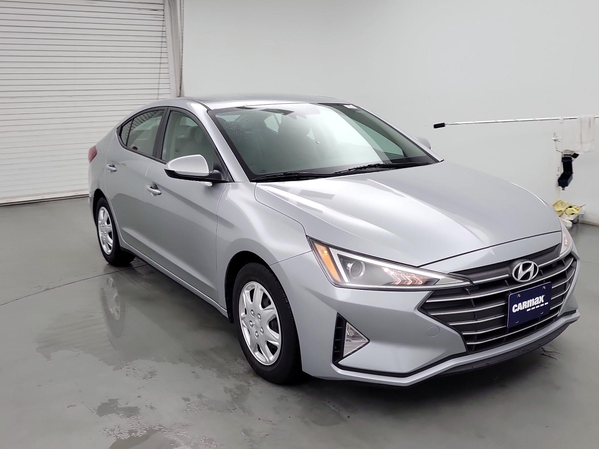 Thumbnail: 2020 Hyundai Elantra - 1