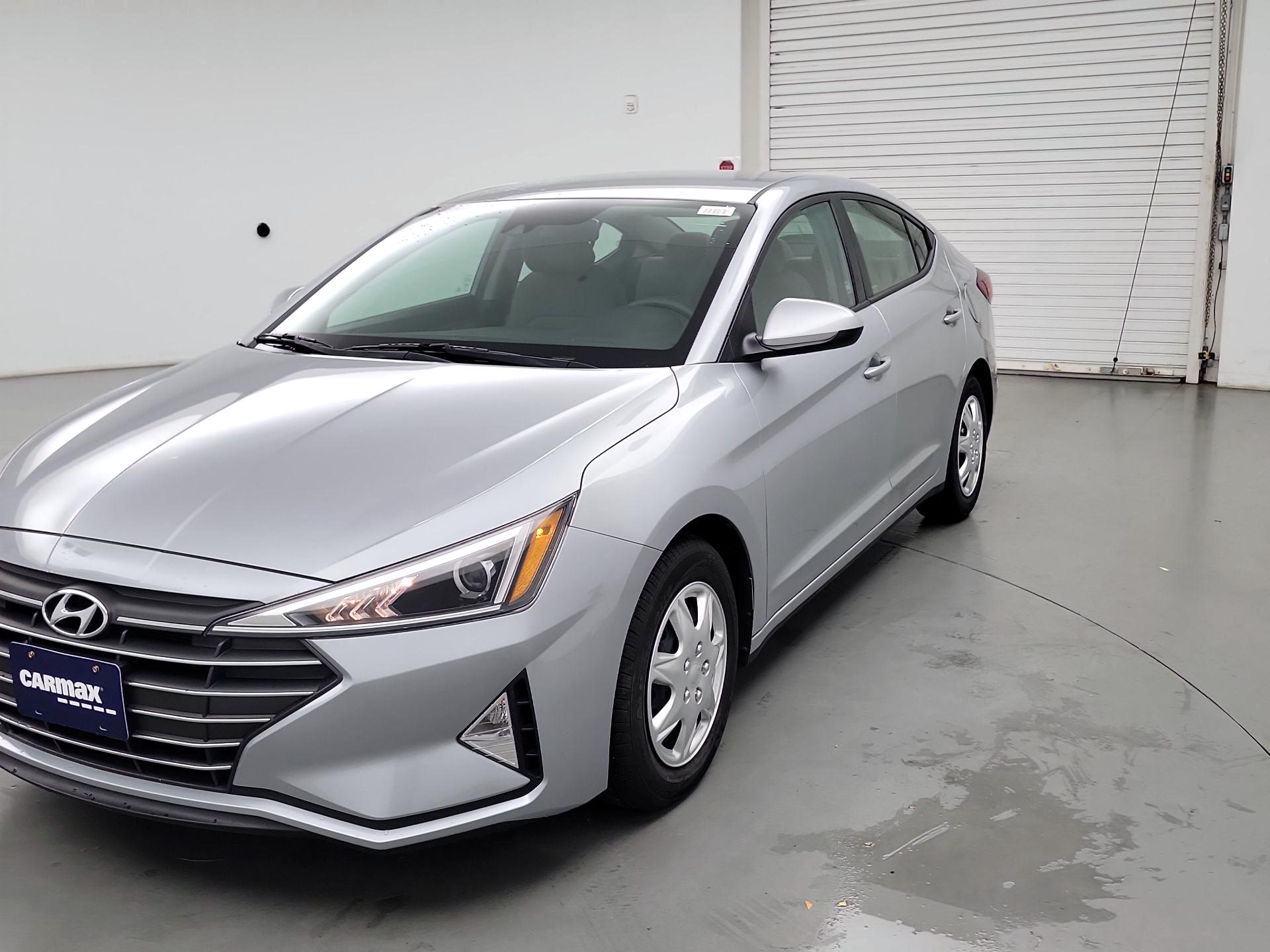 Thumbnail: 2020 Hyundai Elantra - 3