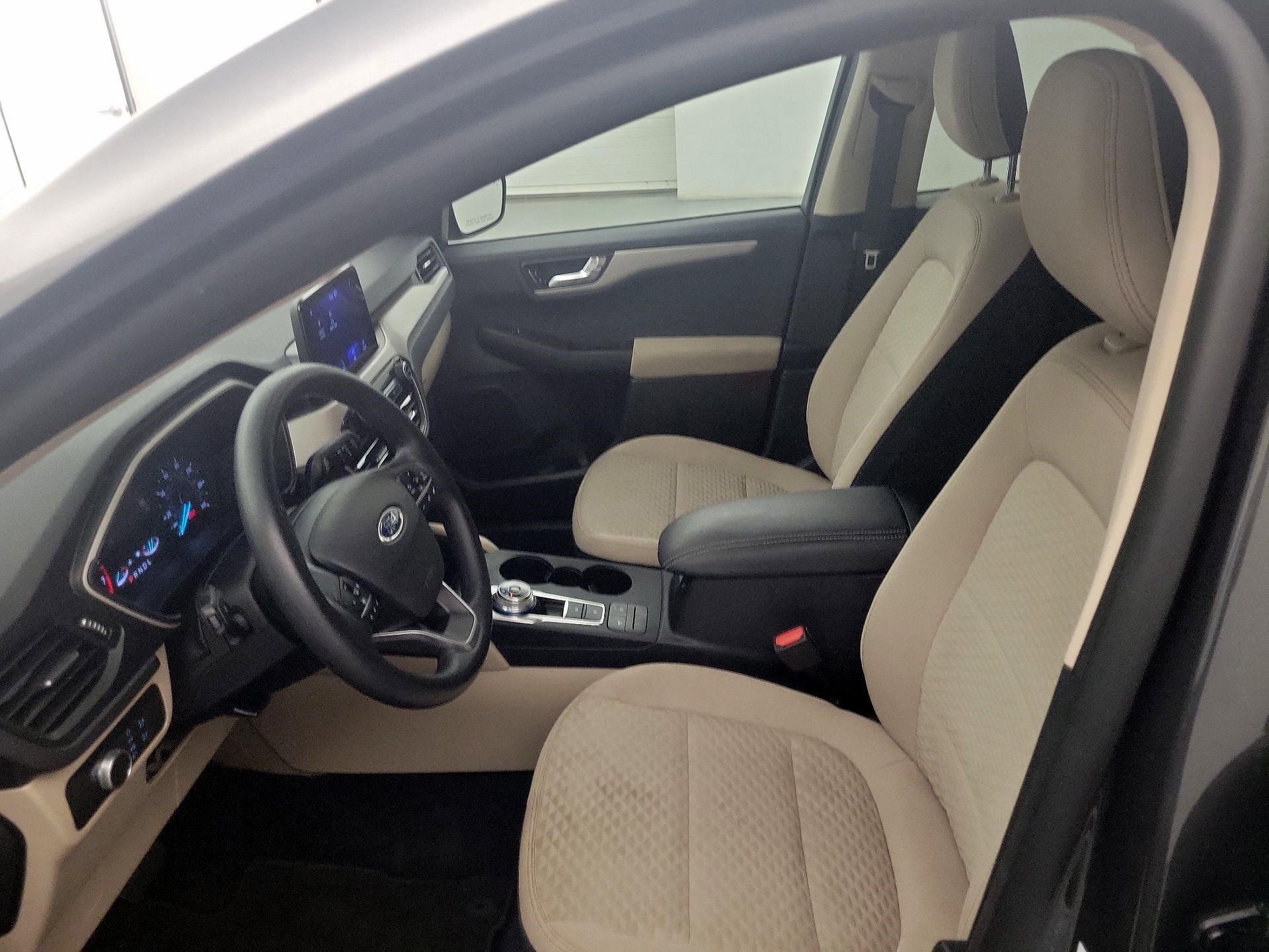 Thumbnail: 2020 Ford Escape - 9