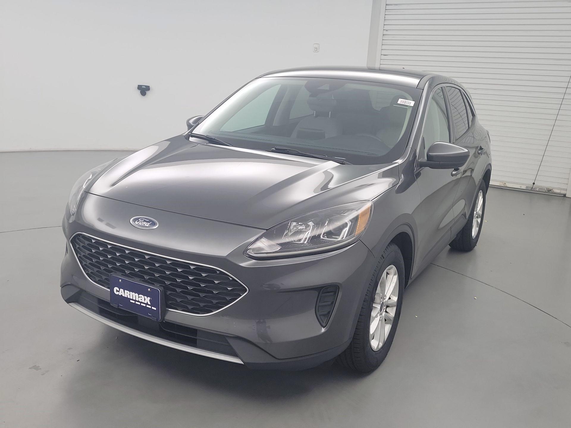 Thumbnail: 2020 Ford Escape - 3