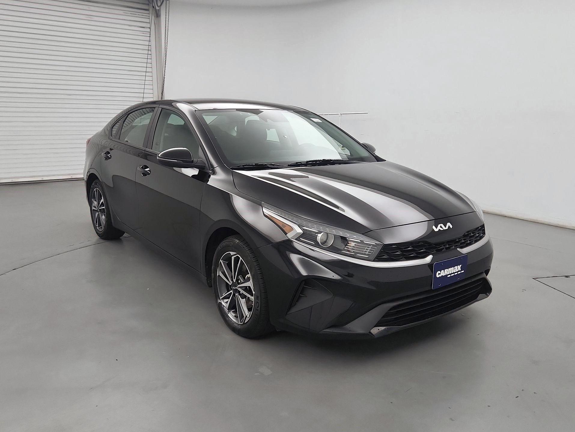 Thumbnail: 2023 Kia Forte - 1