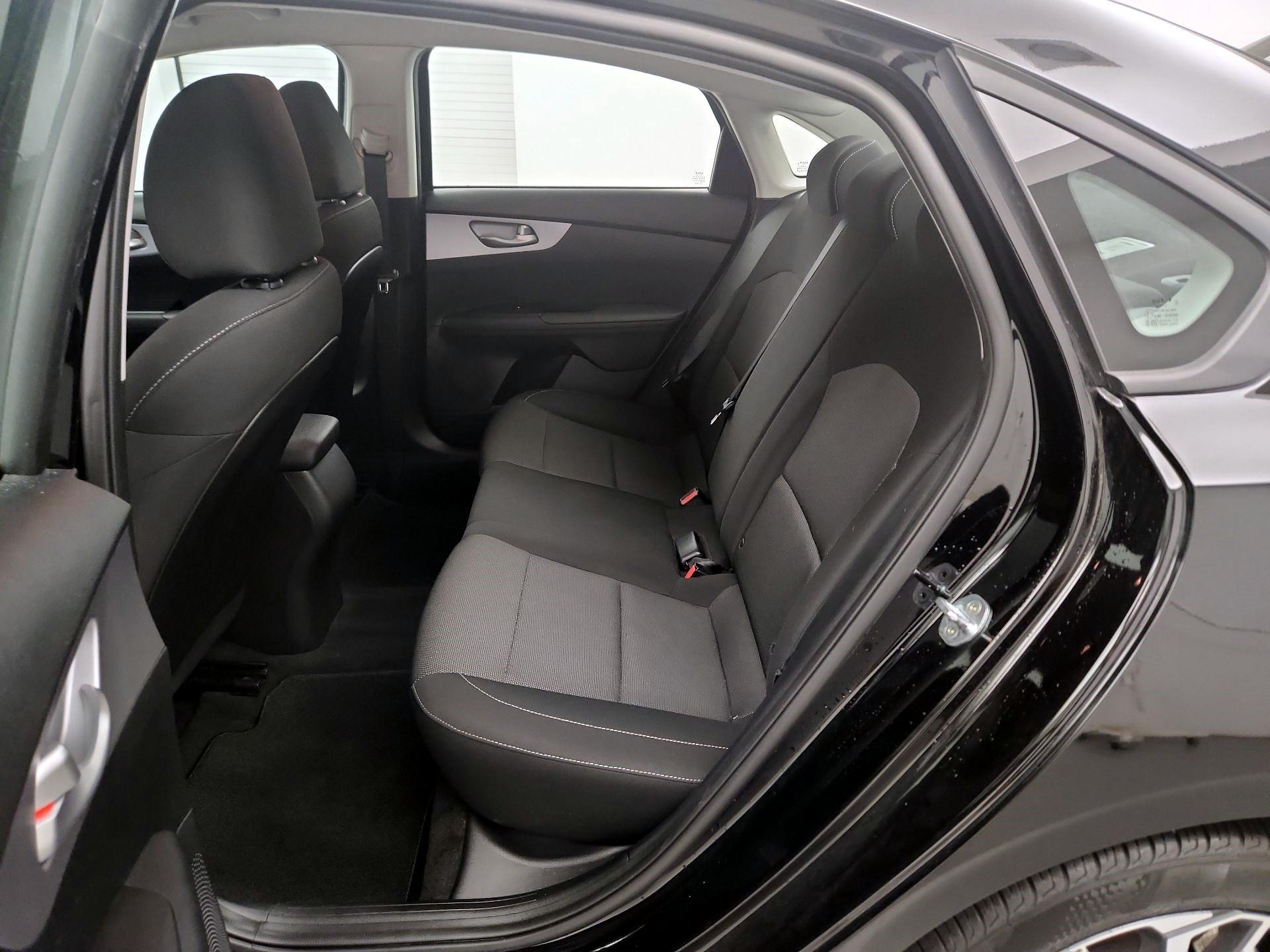 Thumbnail: 2023 Kia Forte - 17