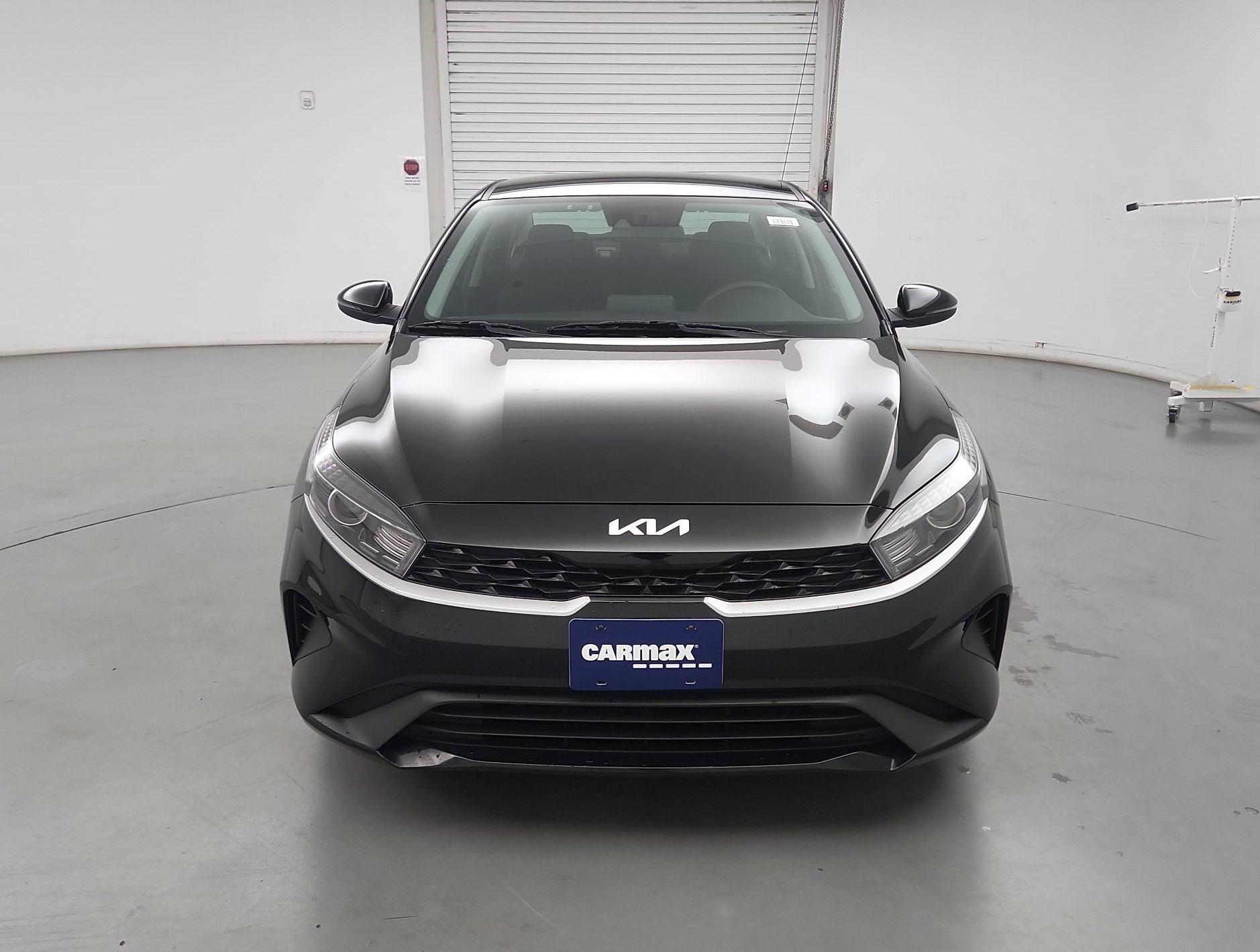 Thumbnail: 2023 Kia Forte - 2
