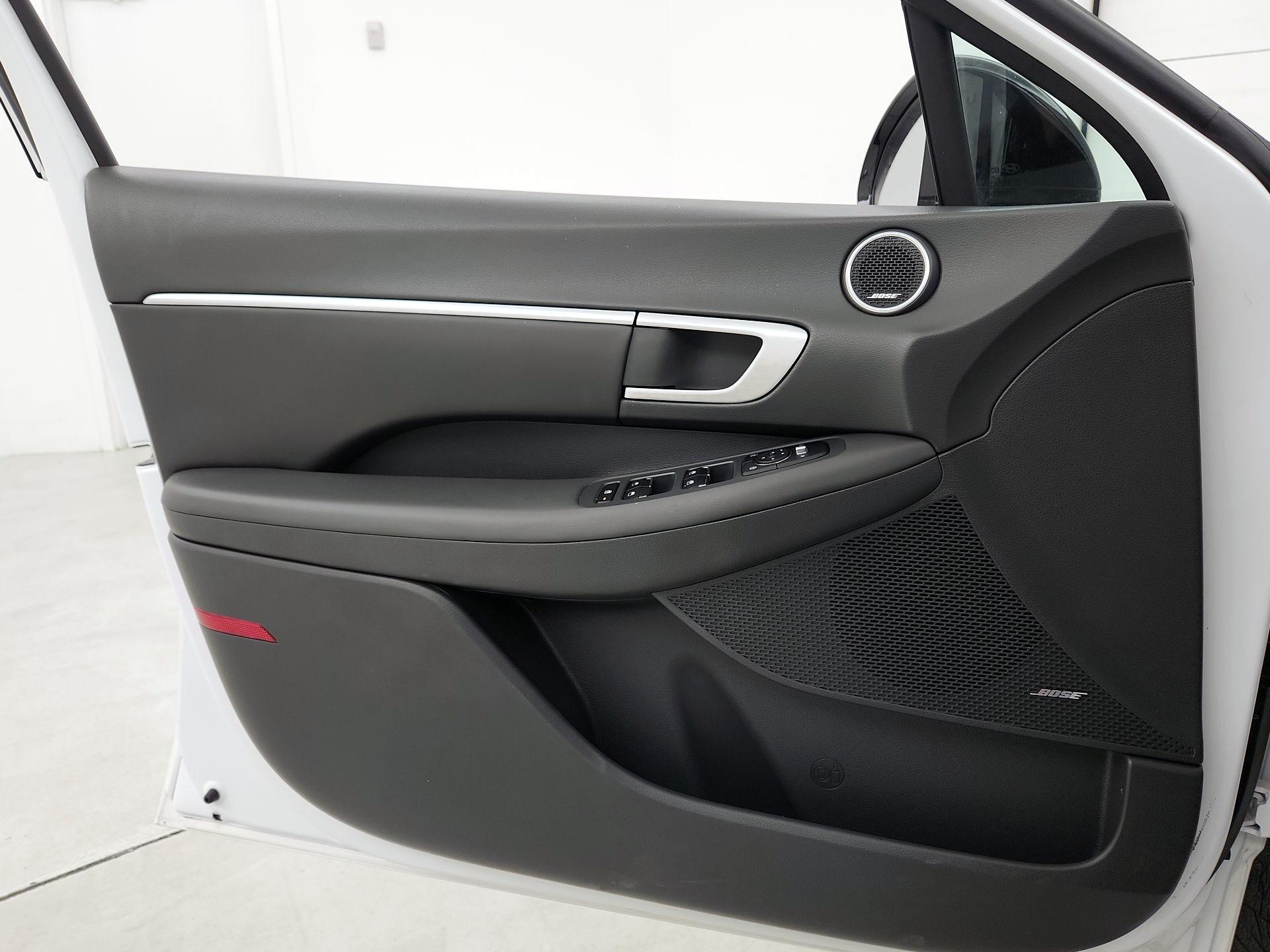 Thumbnail: 2022 Hyundai Sonata - 12