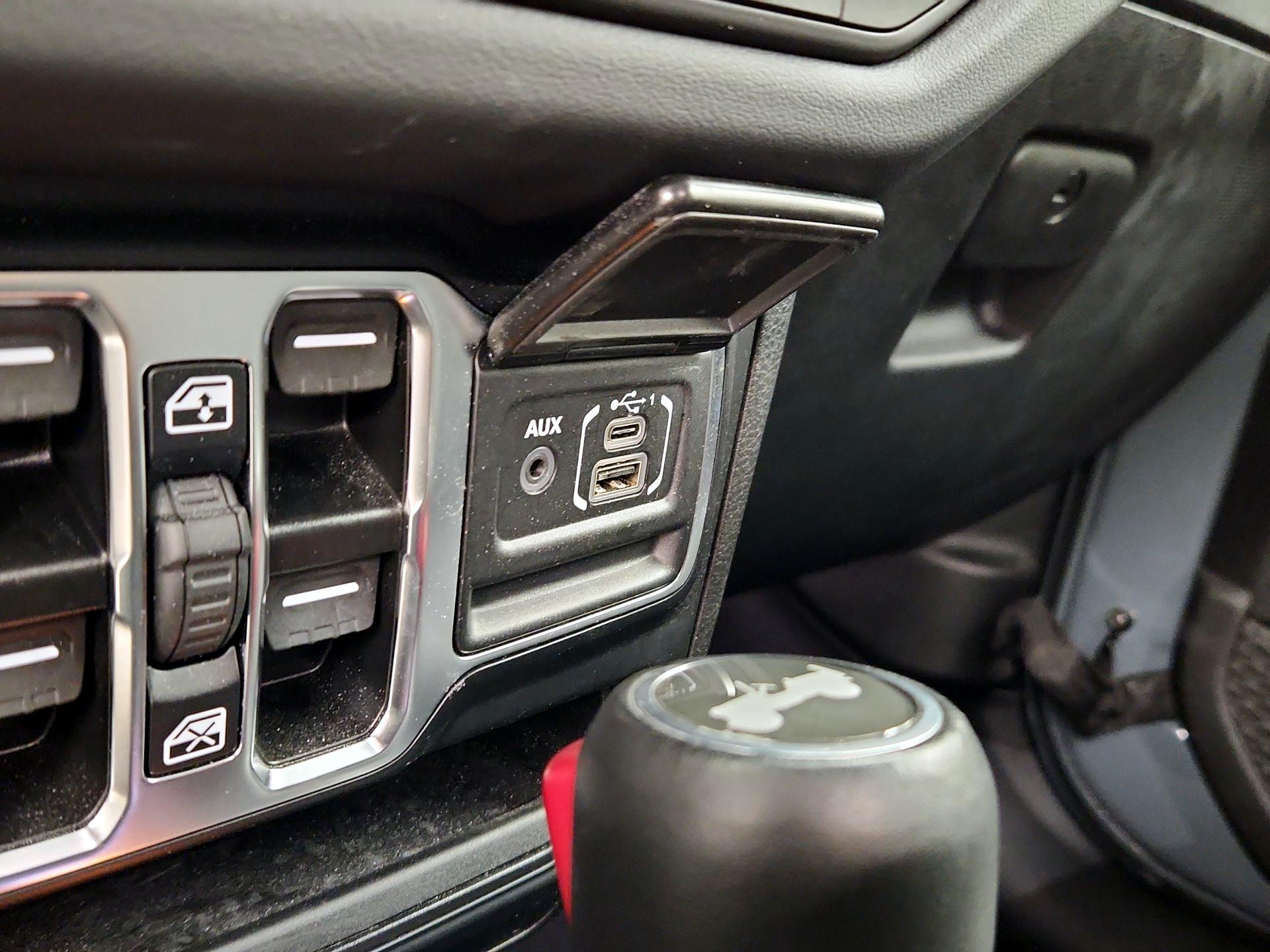 Thumbnail: 2024 Jeep Wrangler - 19