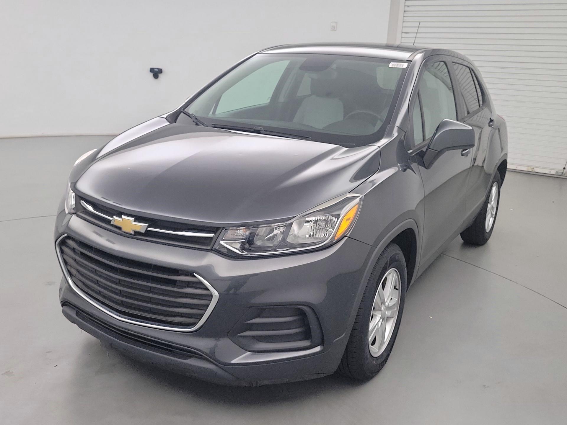 Thumbnail: 2019 Chevrolet Trax - 3