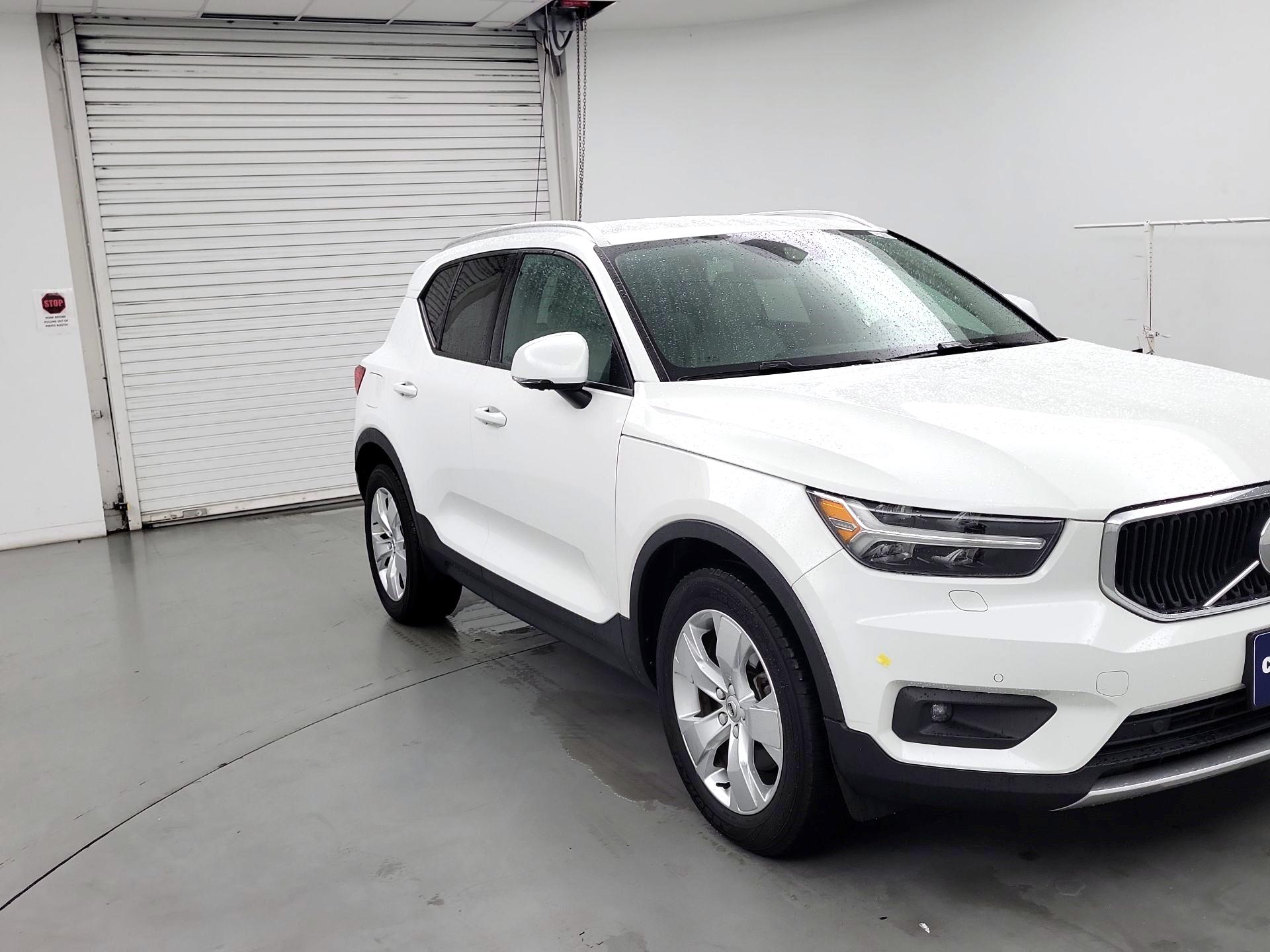 Thumbnail: 2020 Volvo XC40 - 1