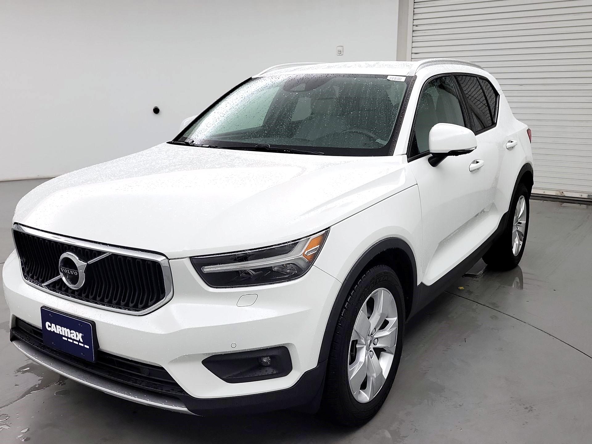 Thumbnail: 2020 Volvo XC40 - 3