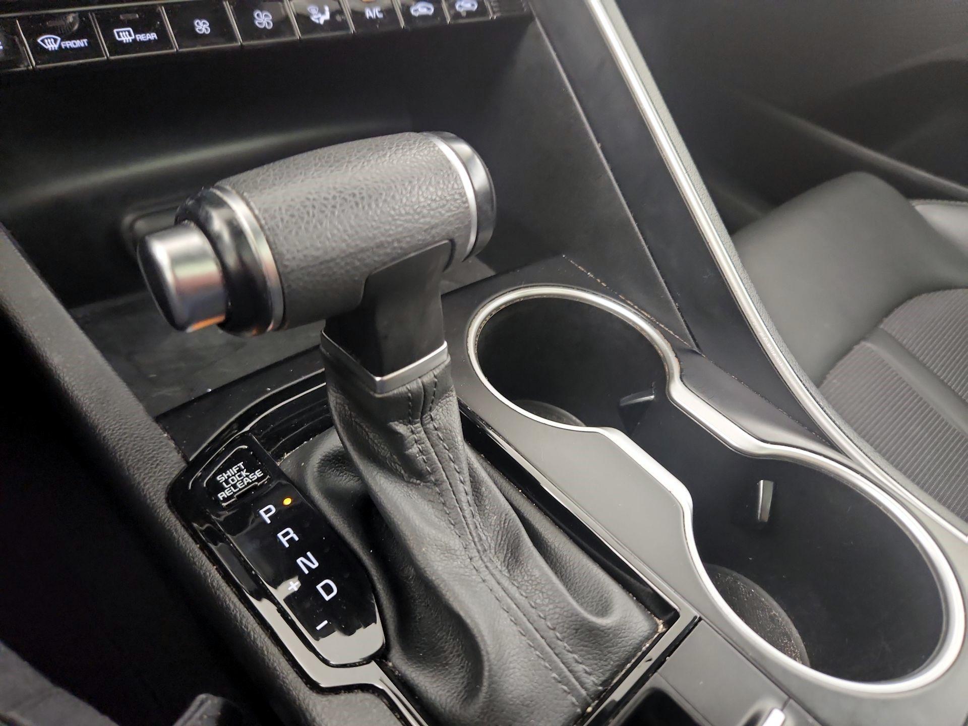 Thumbnail: 2022 Kia K5 - 16