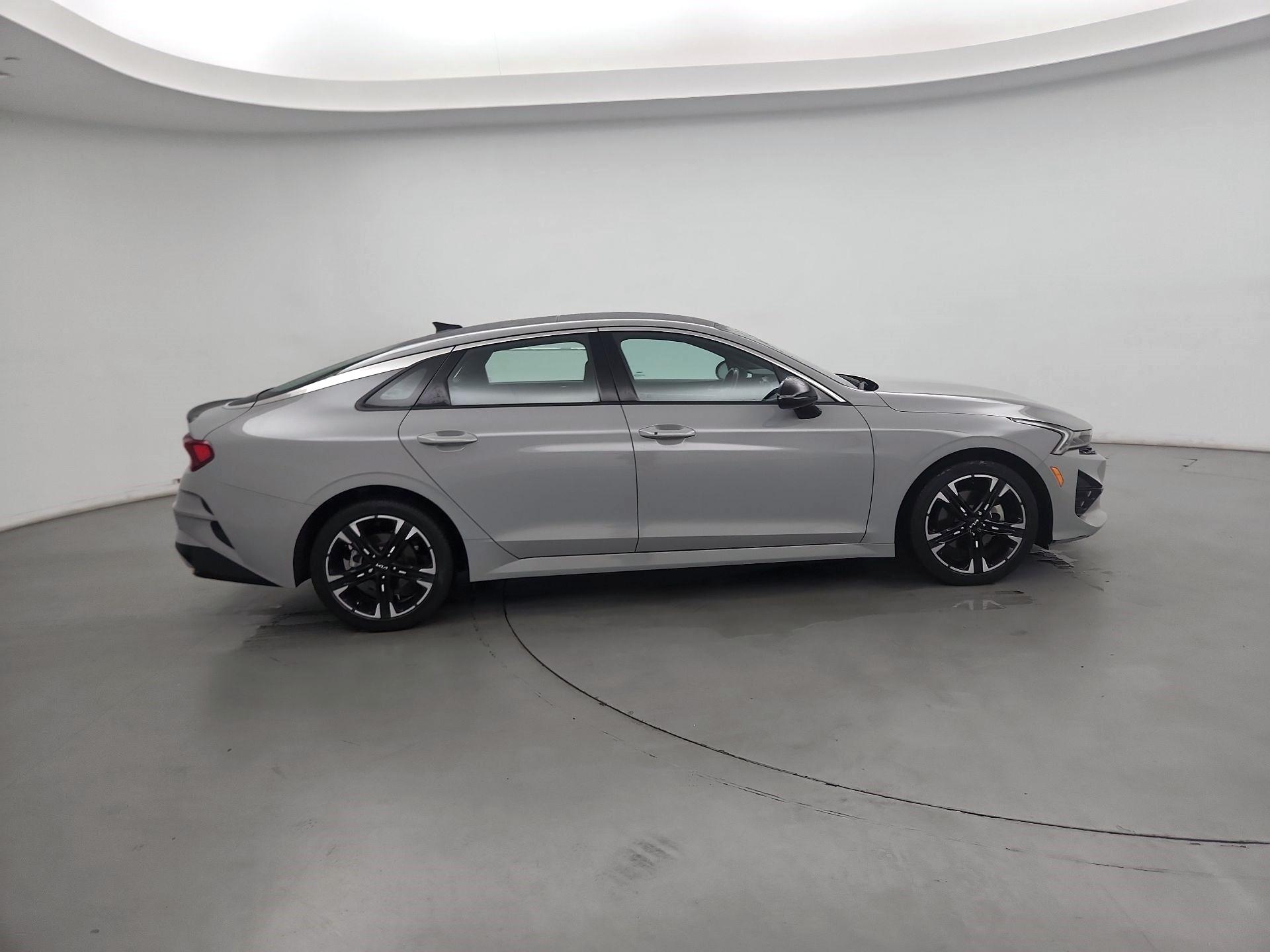 Thumbnail: 2022 Kia K5 - 4