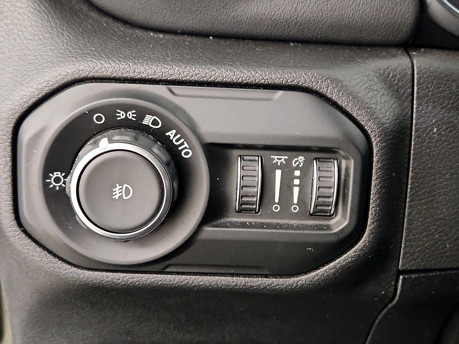 Thumbnail: 2021 Jeep Wrangler - 13