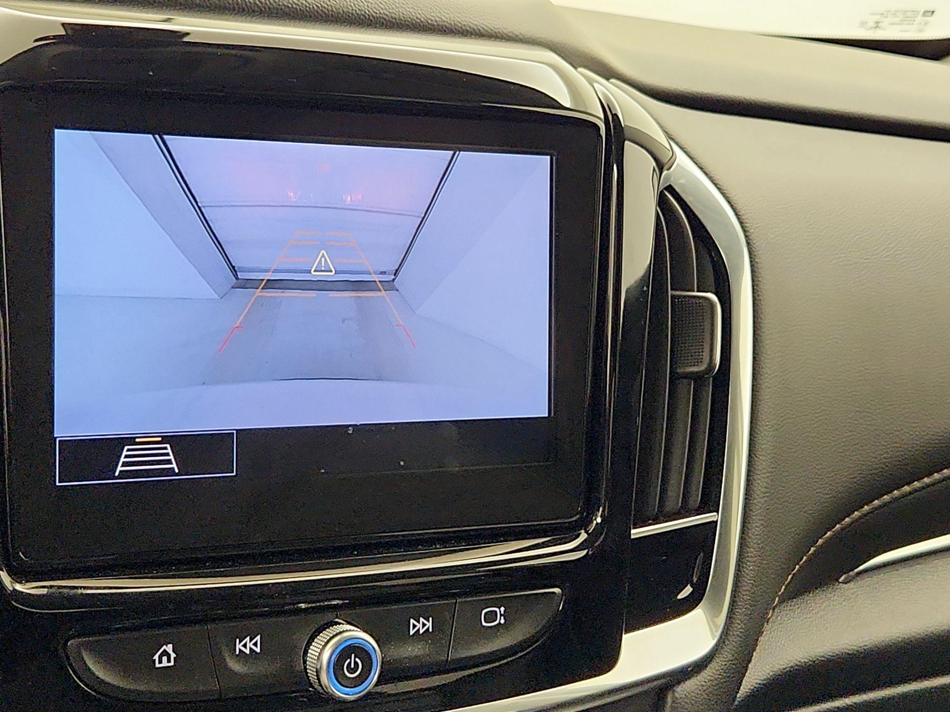 Thumbnail: 2020 Chevrolet Traverse - 14