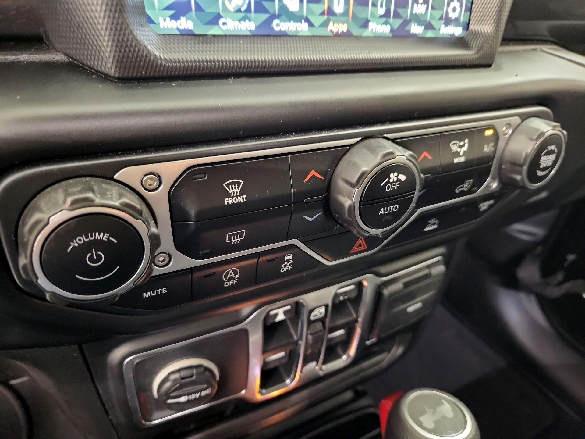 Thumbnail: 2021 Jeep Wrangler - 17