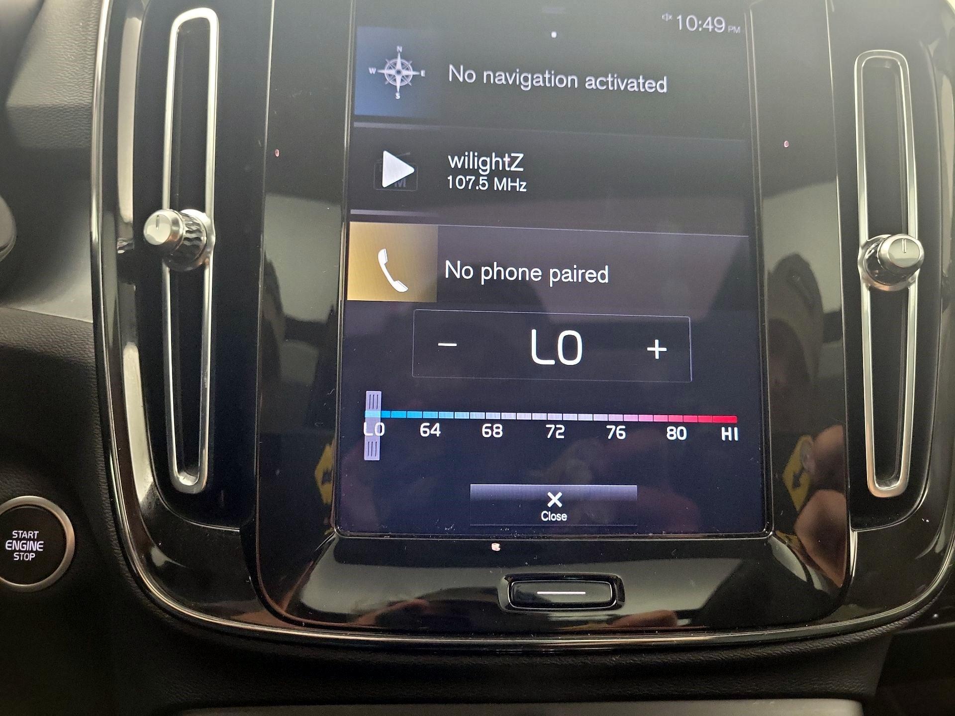 Thumbnail: 2021 Volvo XC40 - 14