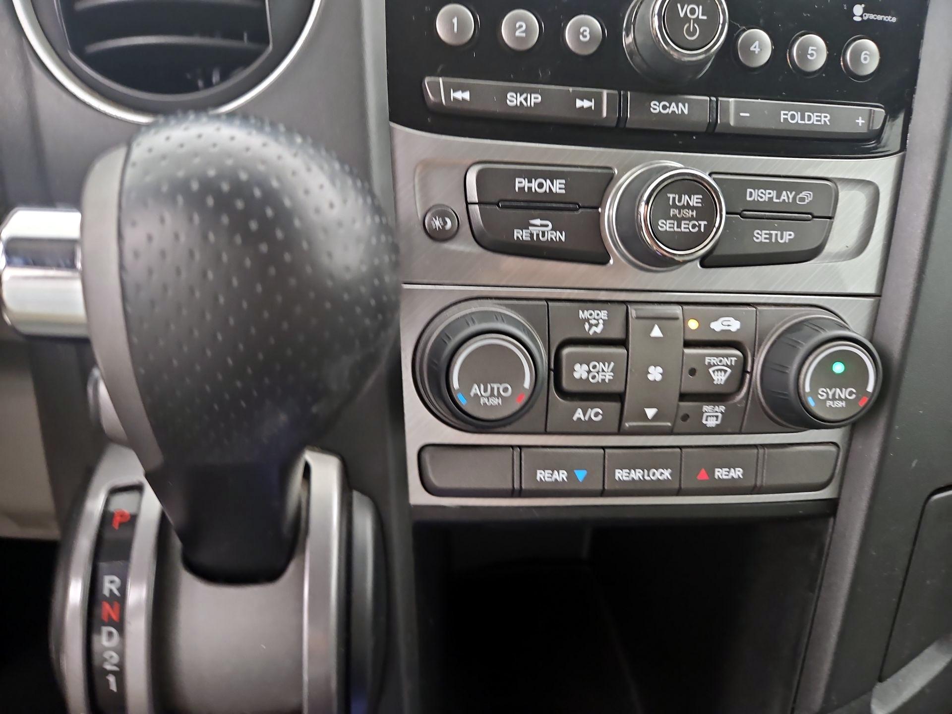 Thumbnail: 2014 Honda Pilot - 16