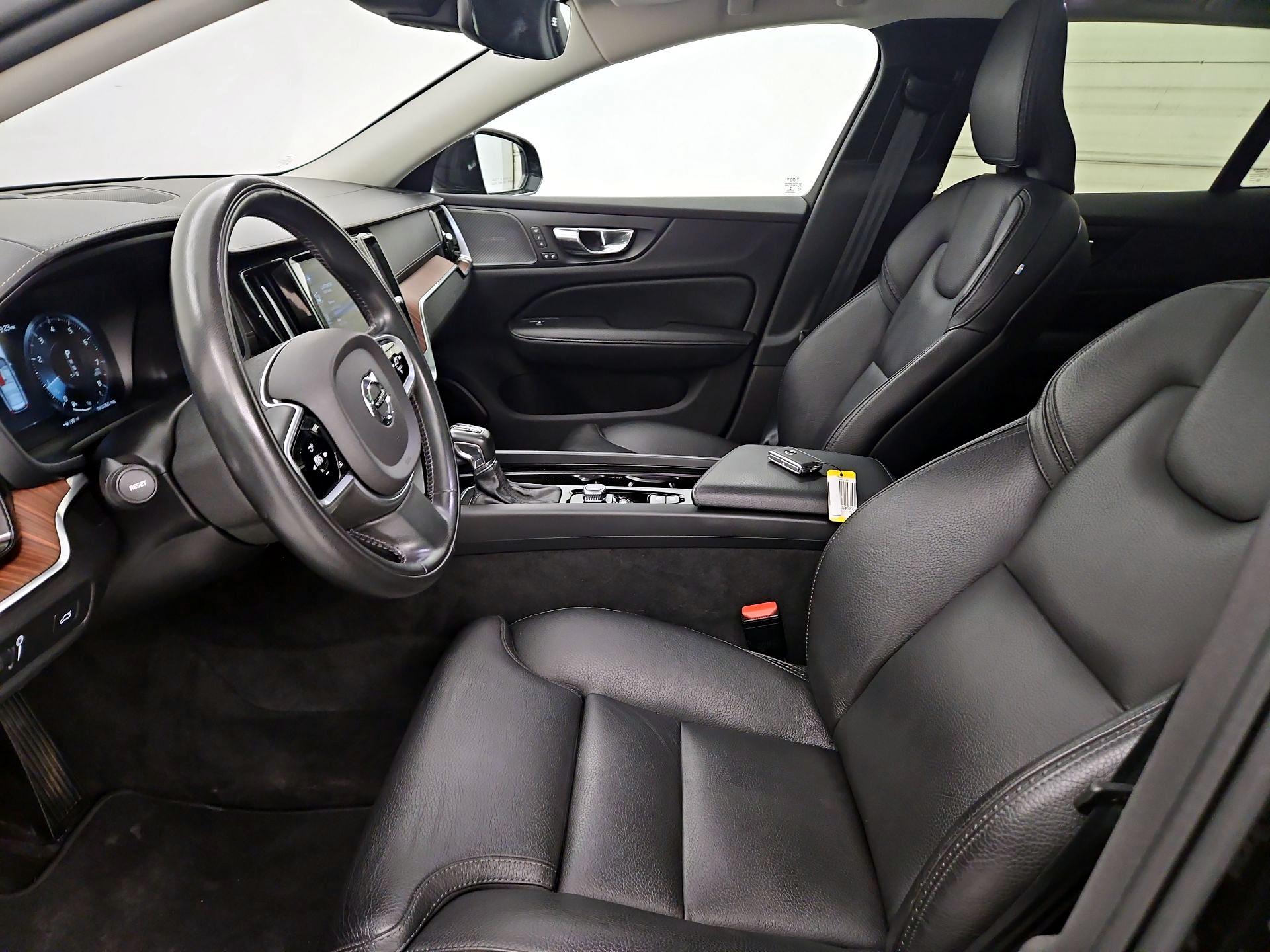 Thumbnail: 2020 Volvo S60 - 11