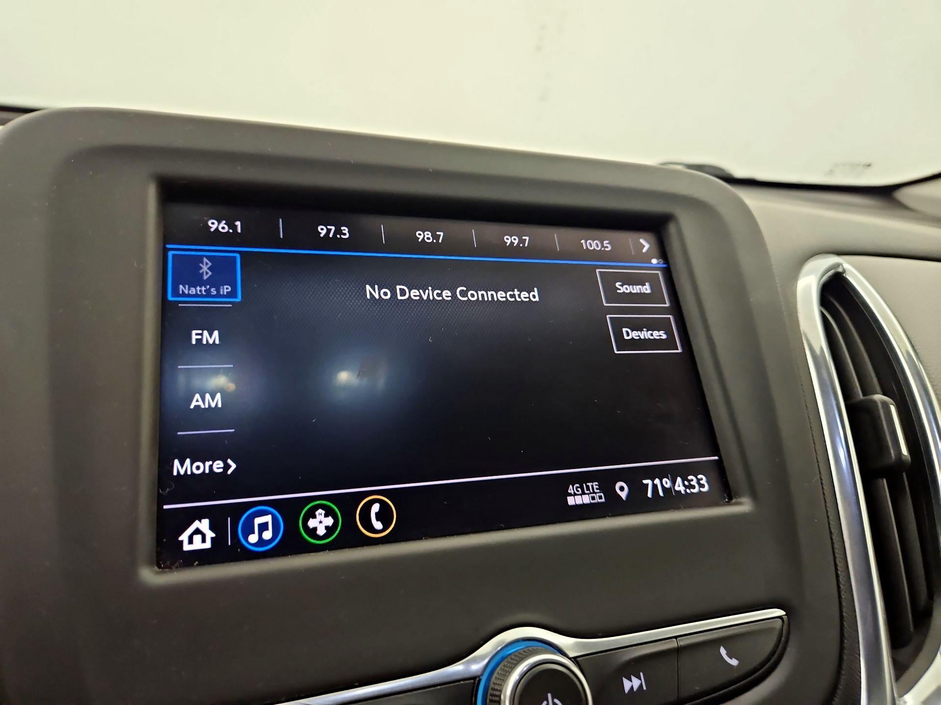 Thumbnail: 2020 Chevrolet Equinox - 15