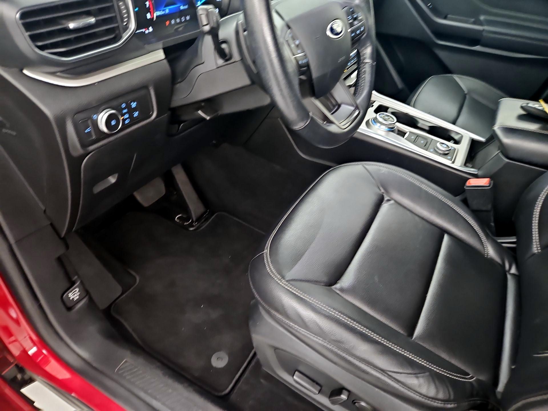 Thumbnail: 2020 Ford Explorer - 11