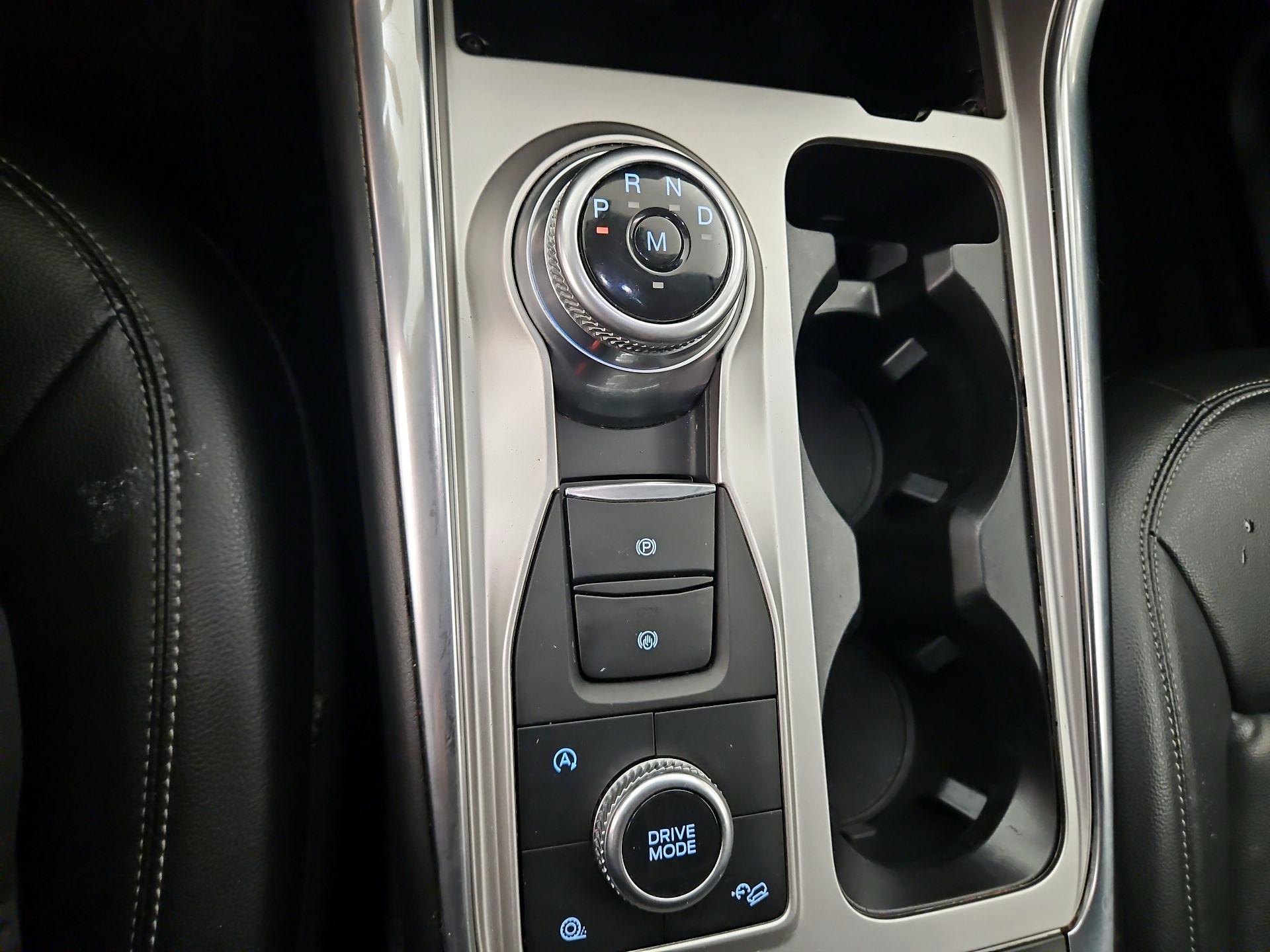 Thumbnail: 2020 Ford Explorer - 18