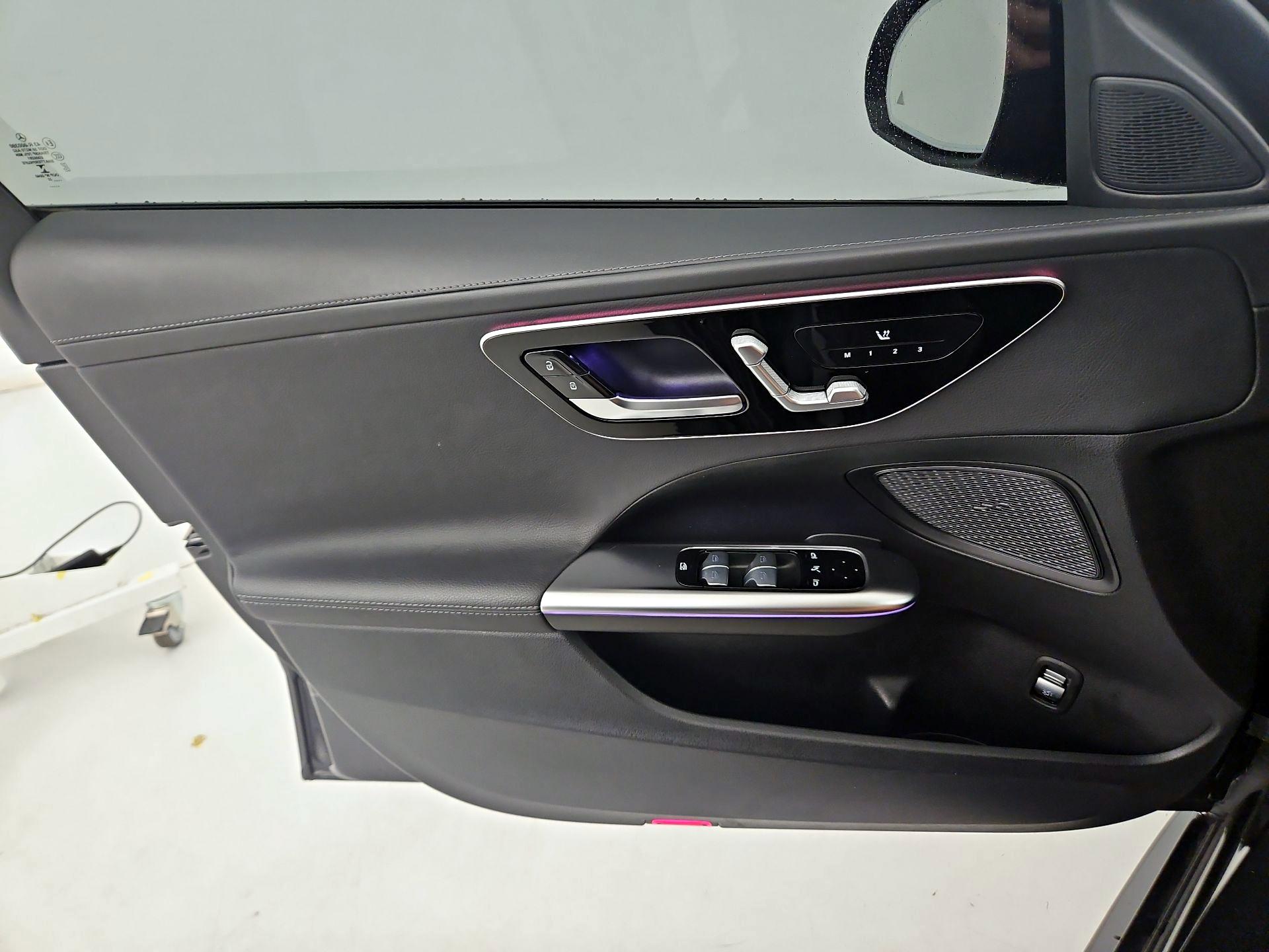 Thumbnail: 2022 Mercedes-Benz C-Class - 12
