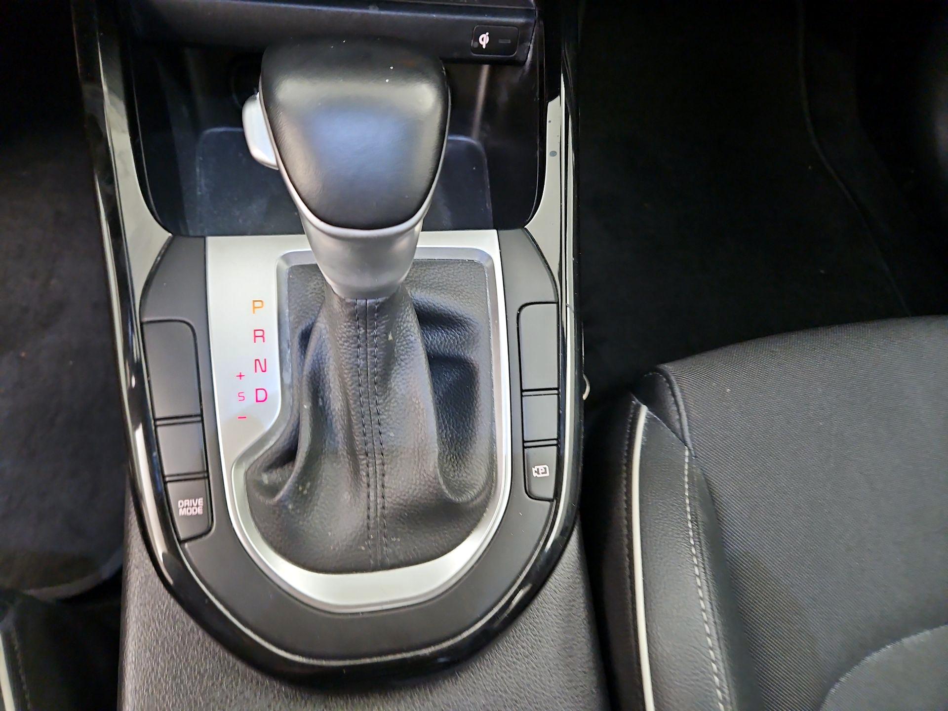 Thumbnail: 2023 Kia Forte - 18