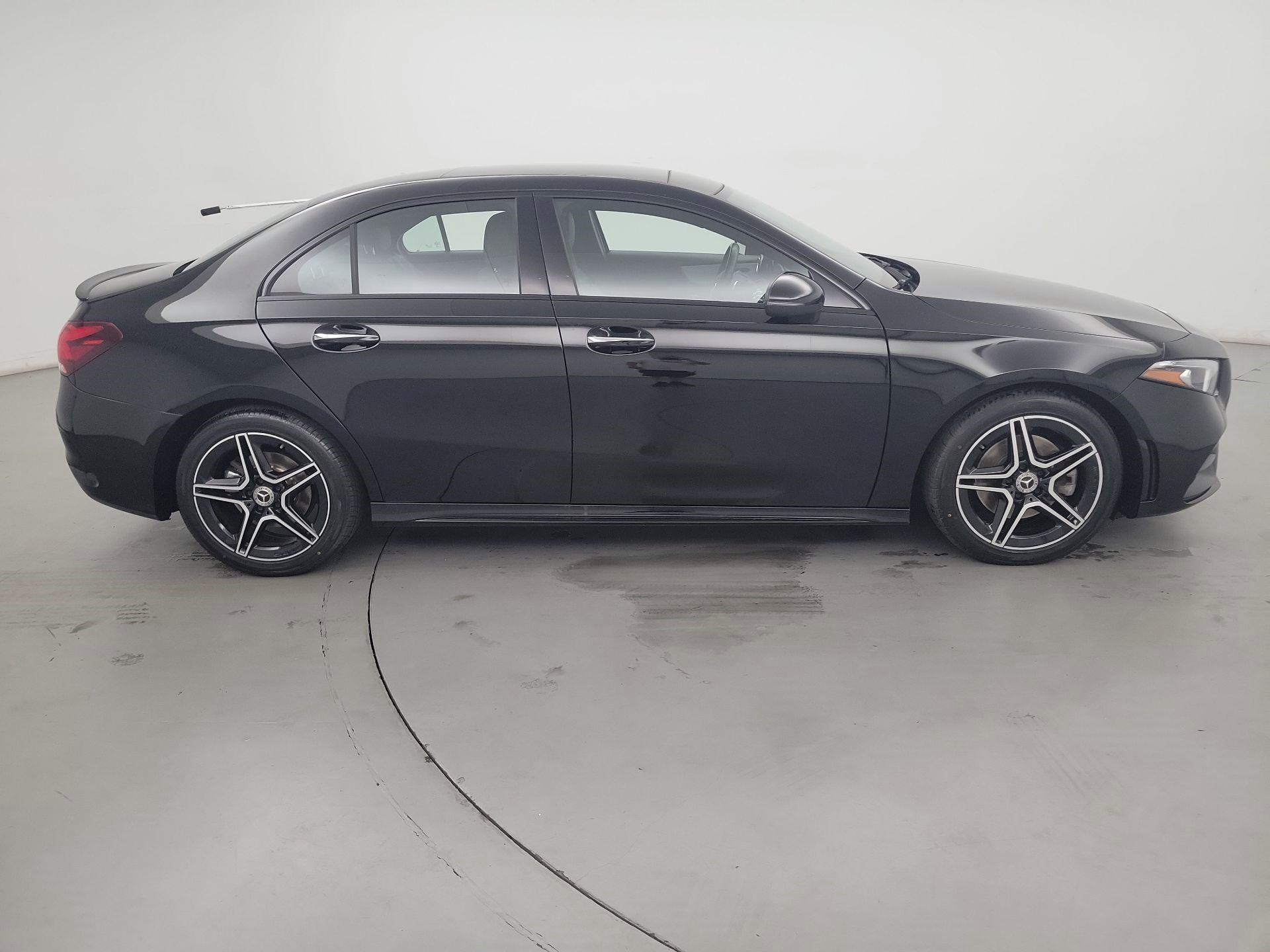 Thumbnail: 2022 Mercedes-Benz A-Class - 4