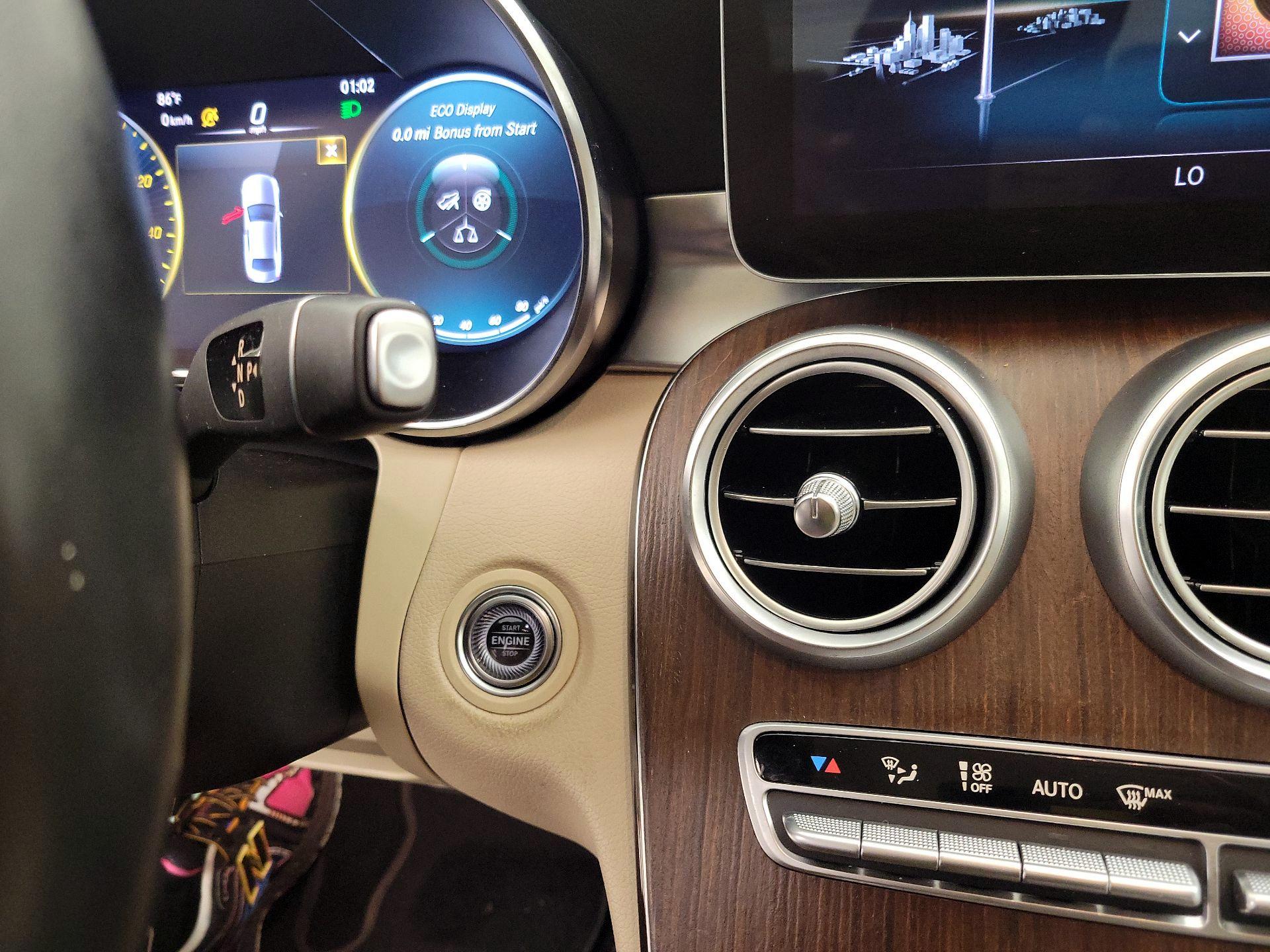 Thumbnail: 2021 Mercedes-Benz C-Class - 17