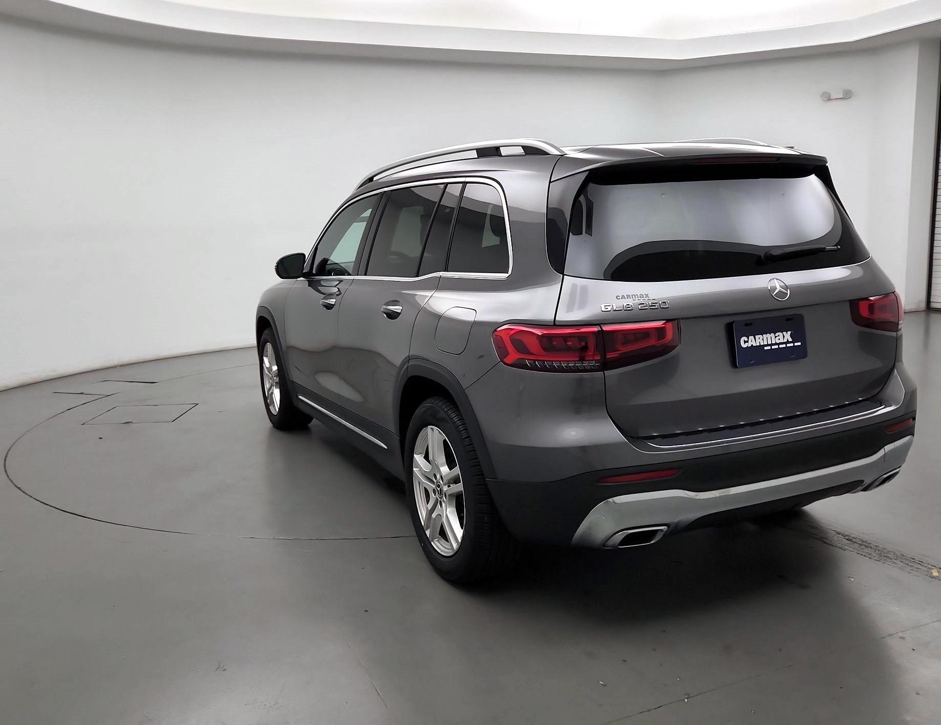 Thumbnail: 2021 Mercedes-Benz GLB - 7