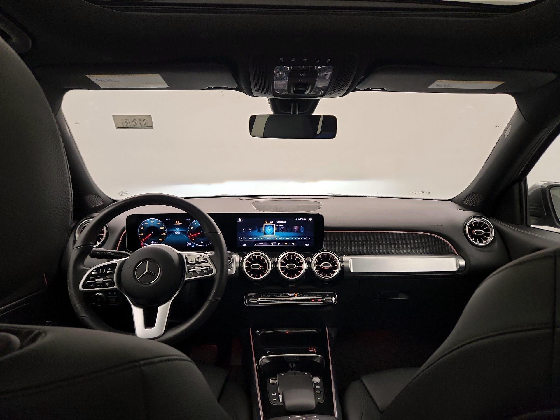Thumbnail: 2021 Mercedes-Benz GLB - 8