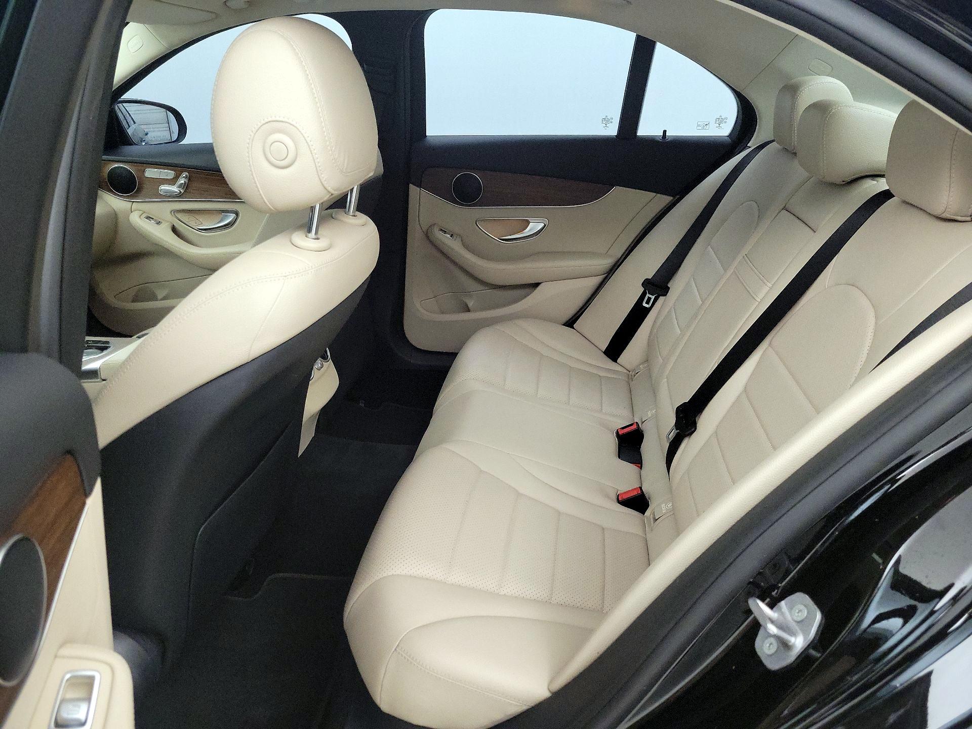 Thumbnail: 2021 Mercedes-Benz C-Class - 20